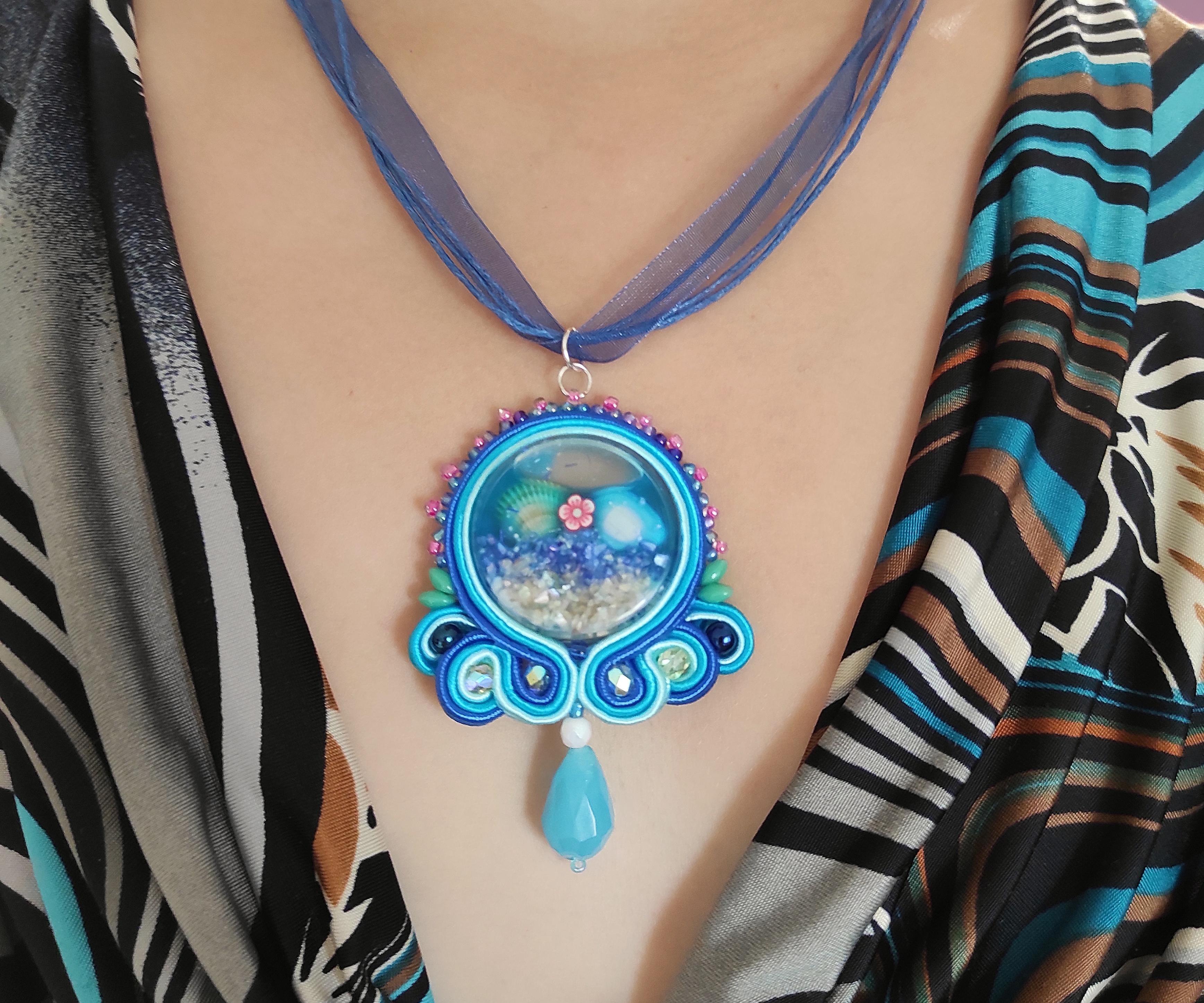 My Holiday in a Ocean Pendant 