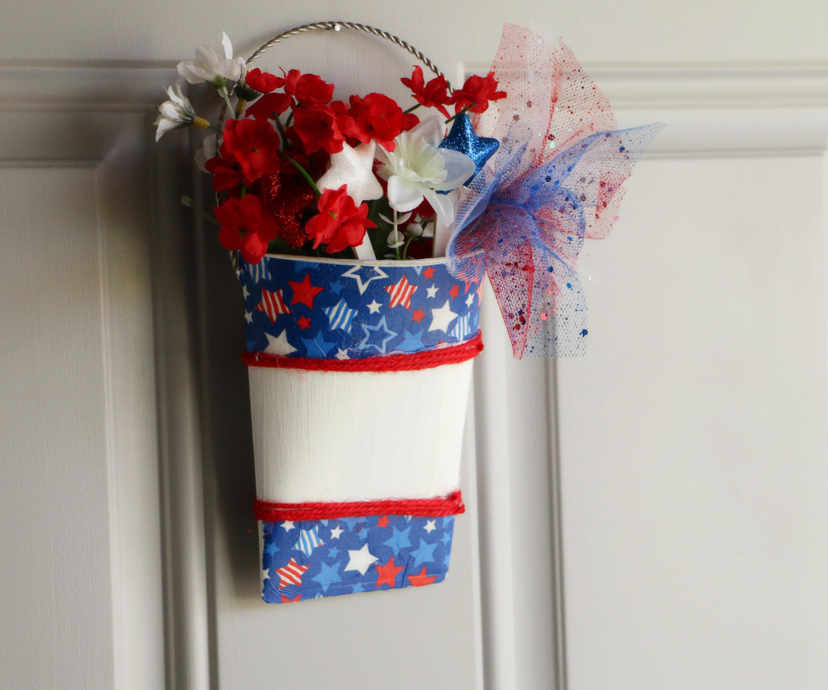 EASY 4TH OF JULY METAL HANGING DESIGN