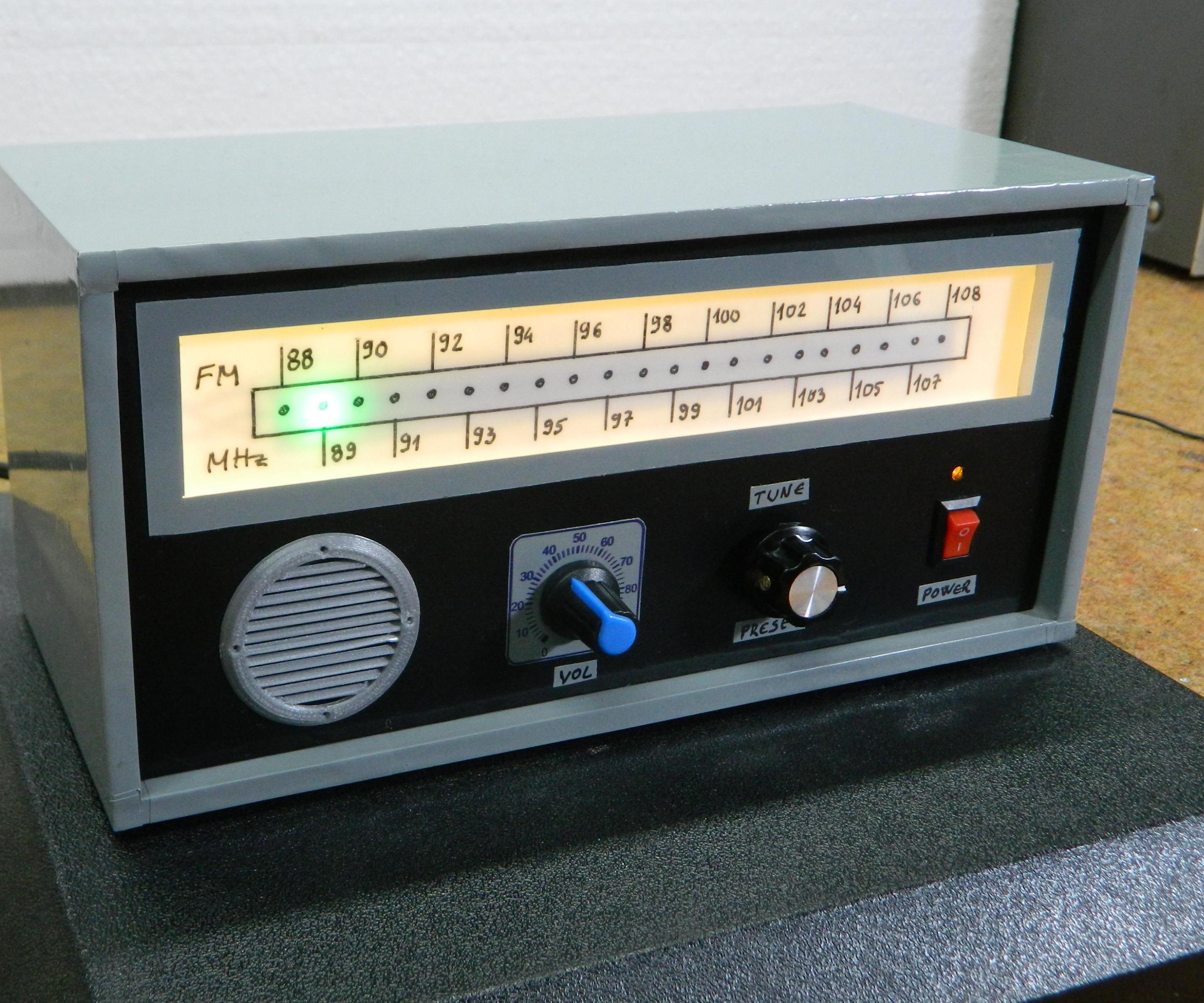 DIY Arduino Retro Look FM Radio With Linear Scale