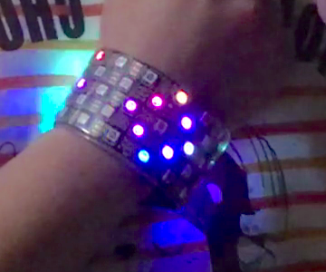 ATtiny13A NeoPixel Bracelet