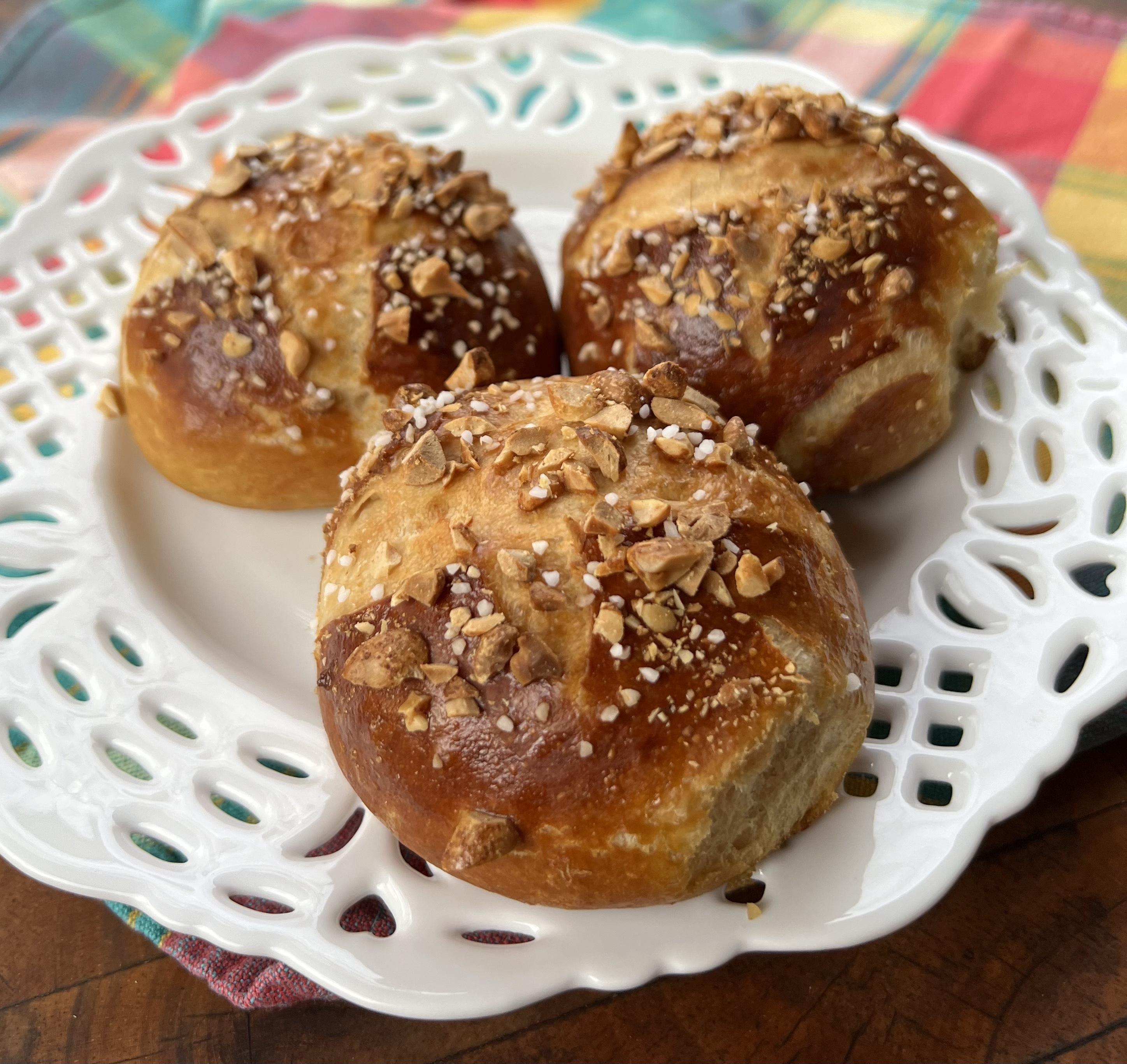 Peanut Butter Pretzel Rolls