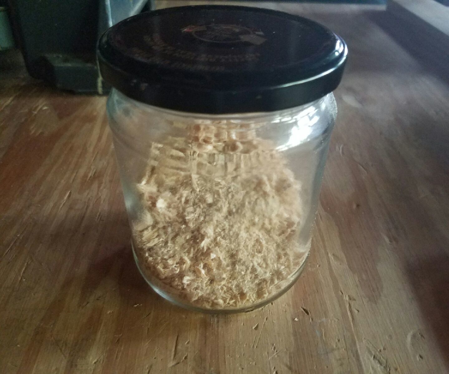 Simple Sawdust Container