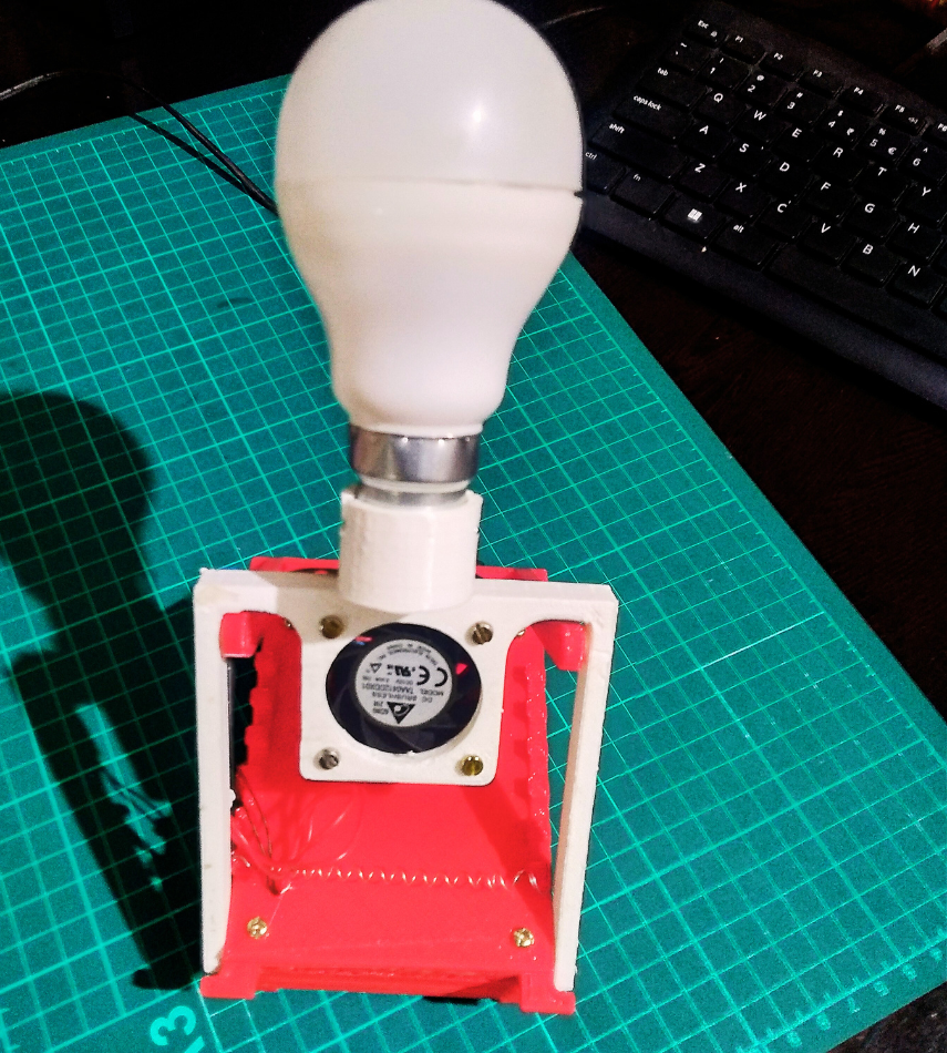DIY Table Top Fan and Lamp
