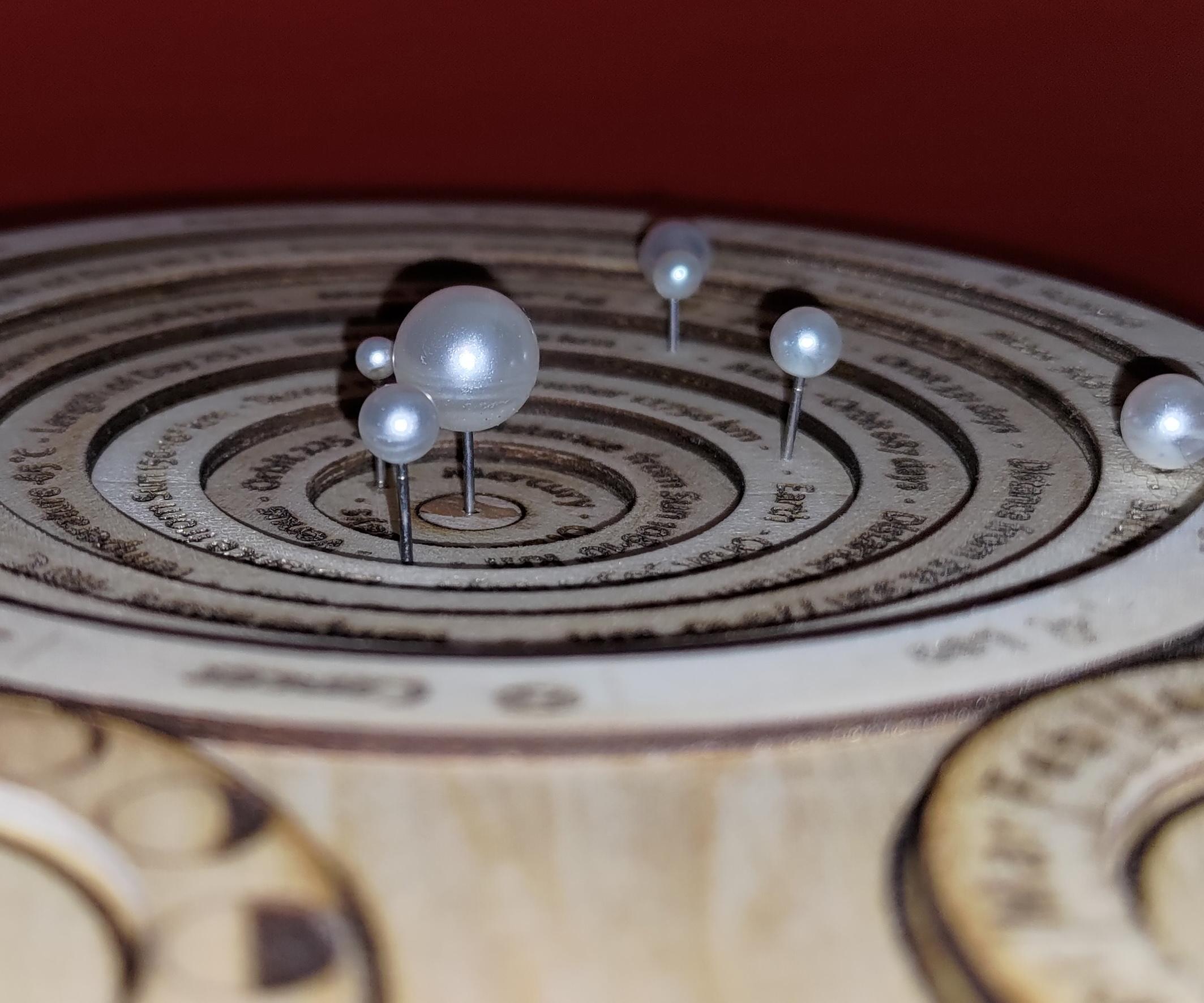 Craft Your Own Cosmic Clock With This Easy to Build Celestiscope.