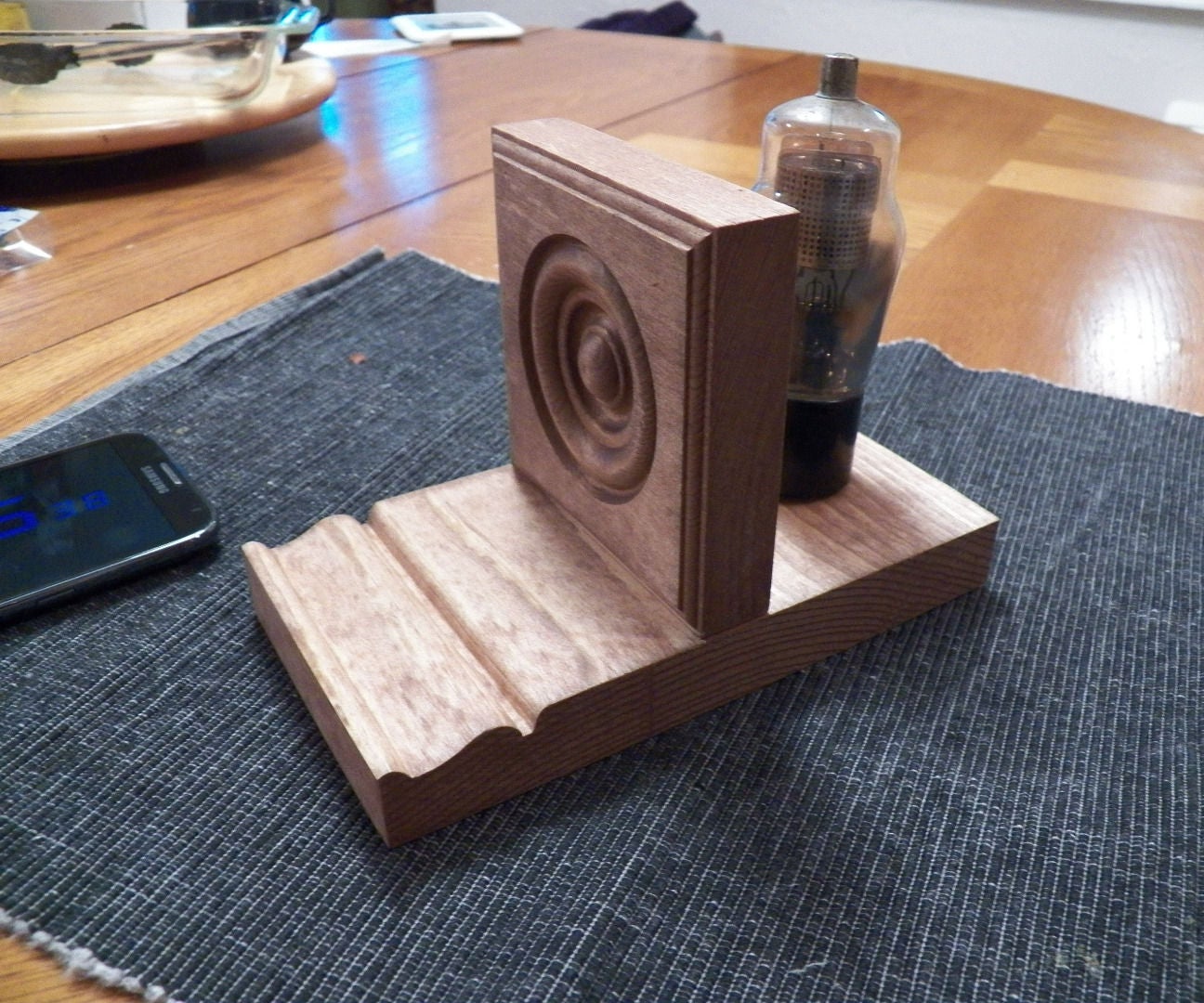 Tablet Stand / Phone Stand