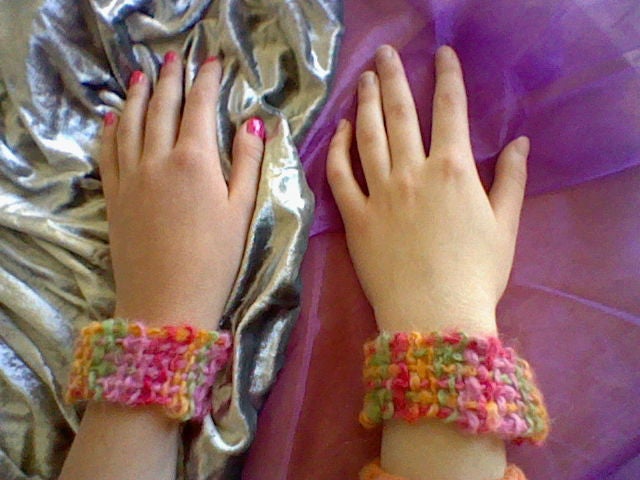 BFF Bands- Simple, Quick, Anyone Can Do It! Loomless Woven Bracelets