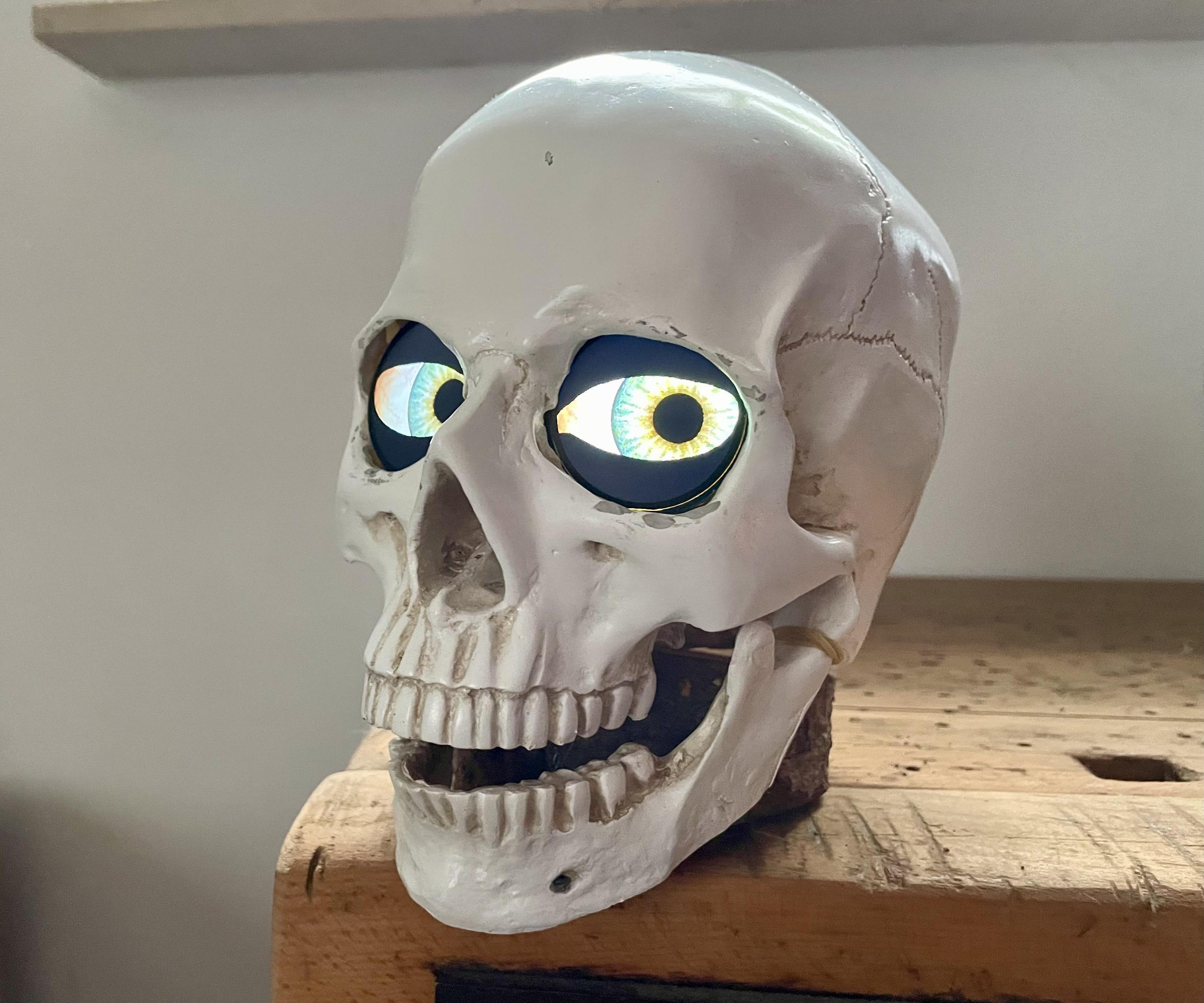 Uncanny Eyes Halloween Skull Animatronic