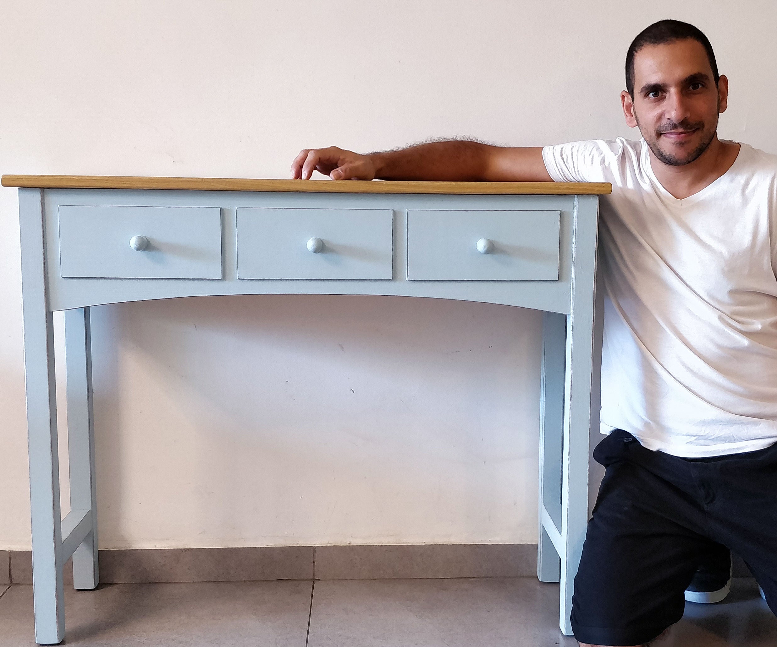 DIY Console Table With 'Fake' Drawers