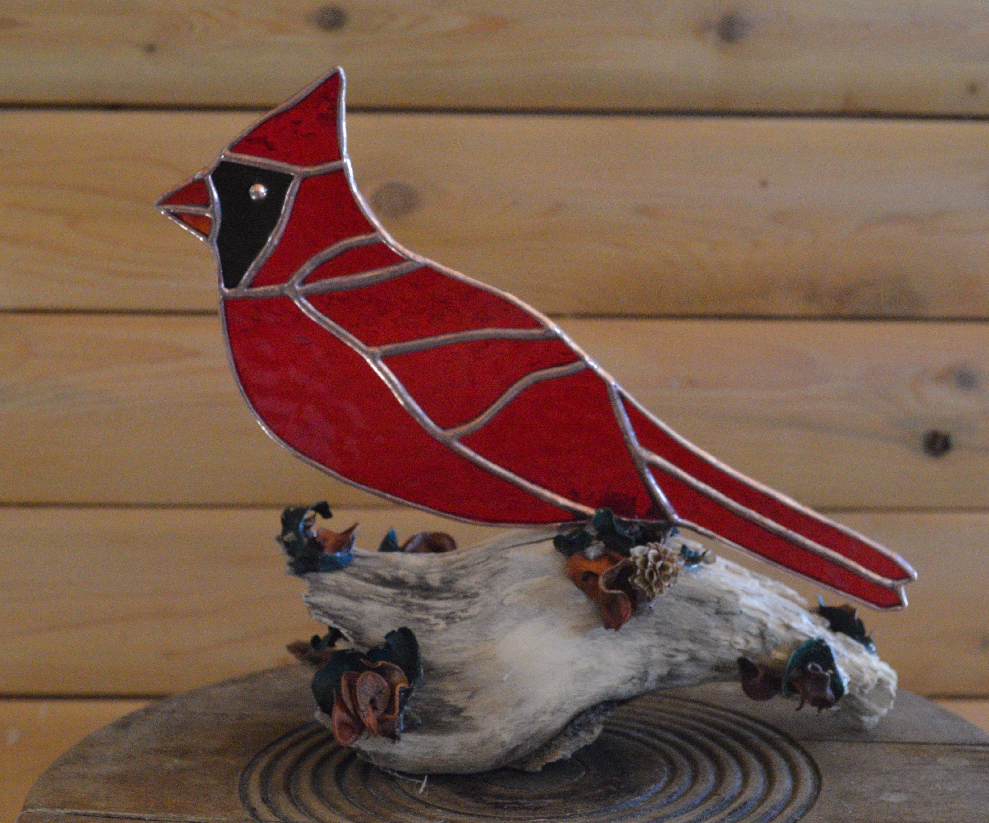 Cardinal Tabletop Adornment