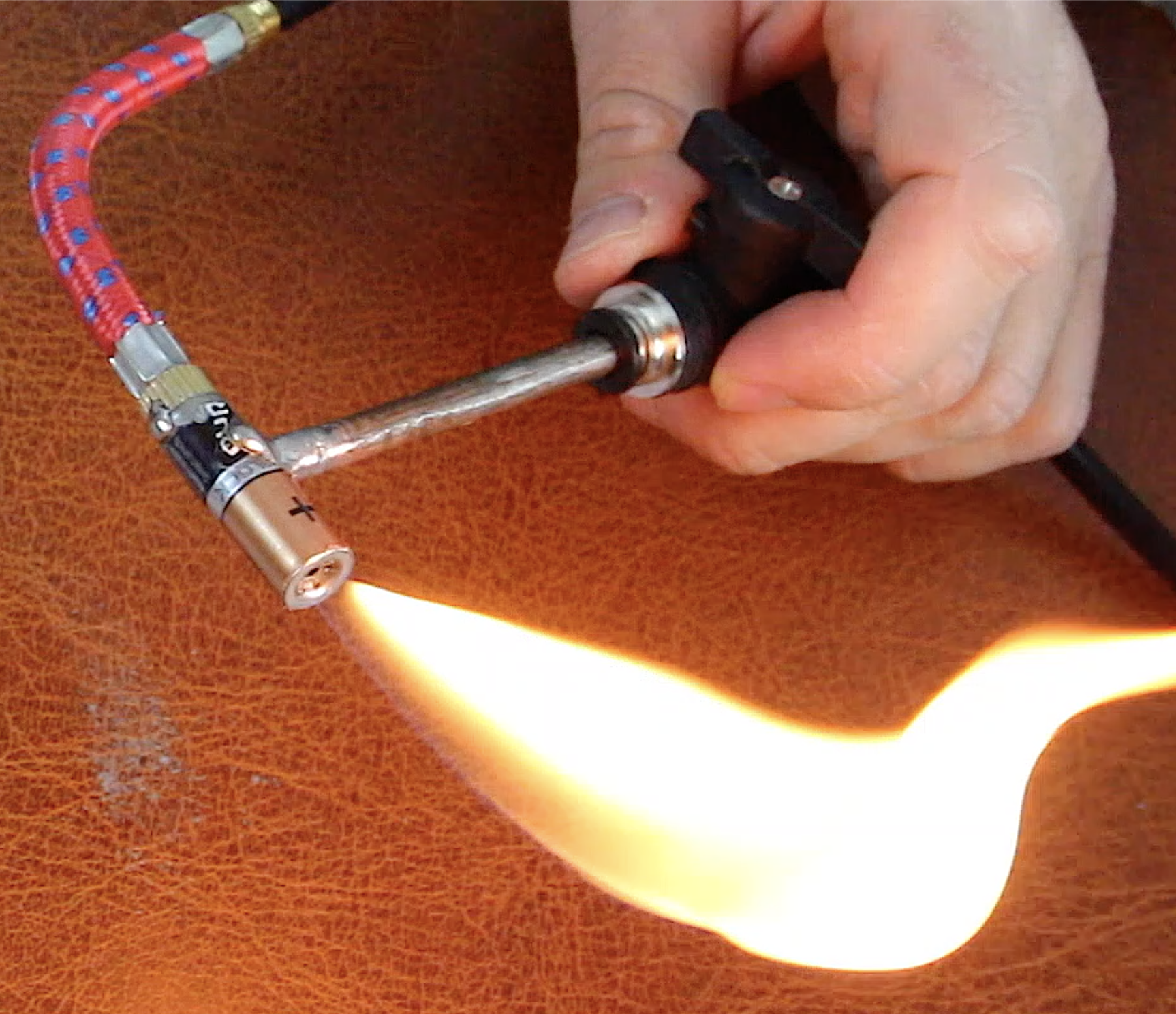 AAA Battery Burner Flame 3560 Fahrenheit