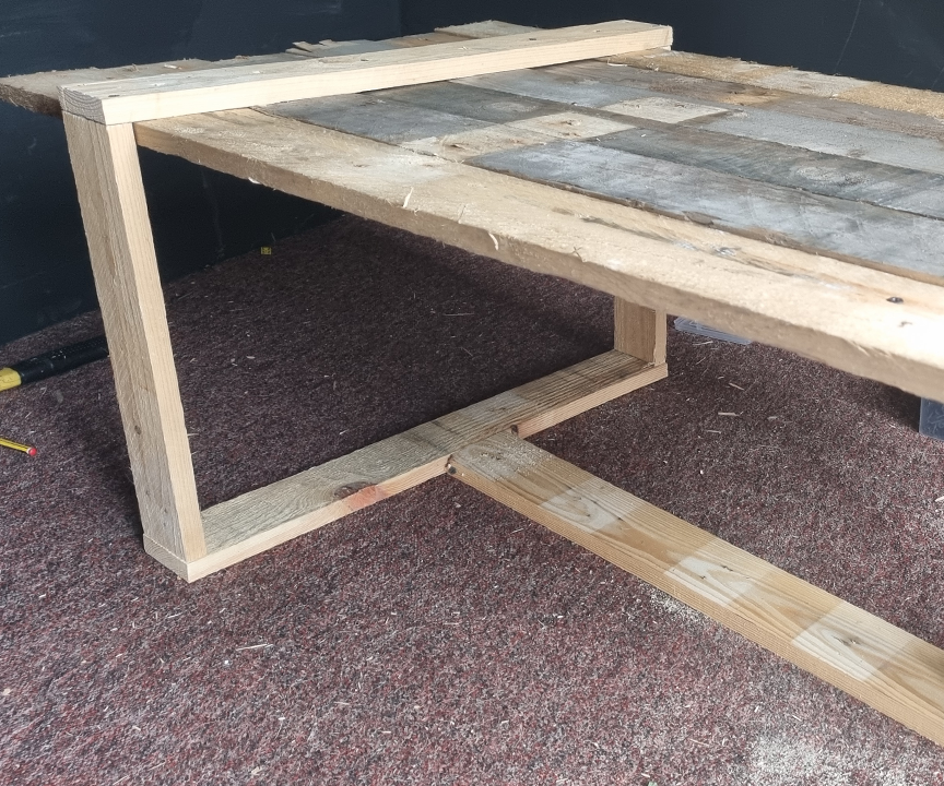 Coffee Table Pallet Project