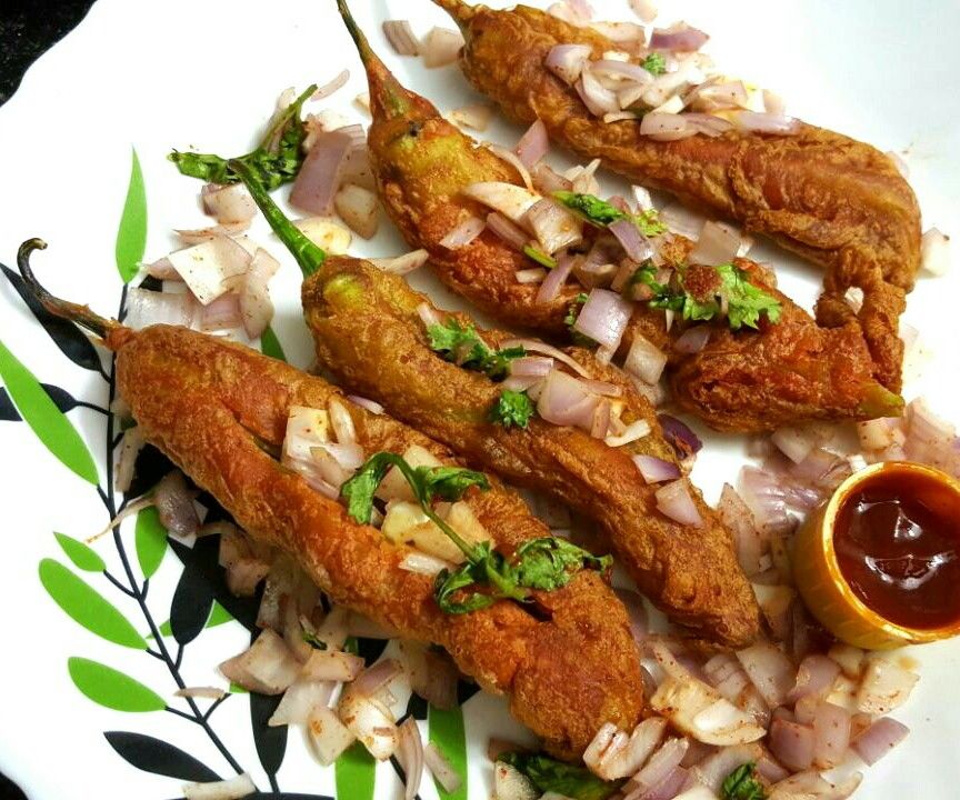 Mirchi Bajji (Chilli Fritters) - Indian Street Food