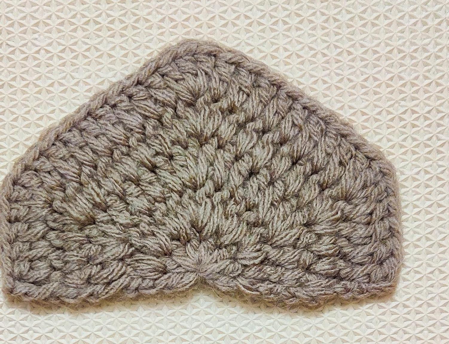 How to Make a Pointed Crochet Solid Half Hexagon