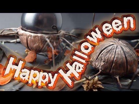 Spider Candleholder for Halloween Shaped Like a Pumpkin