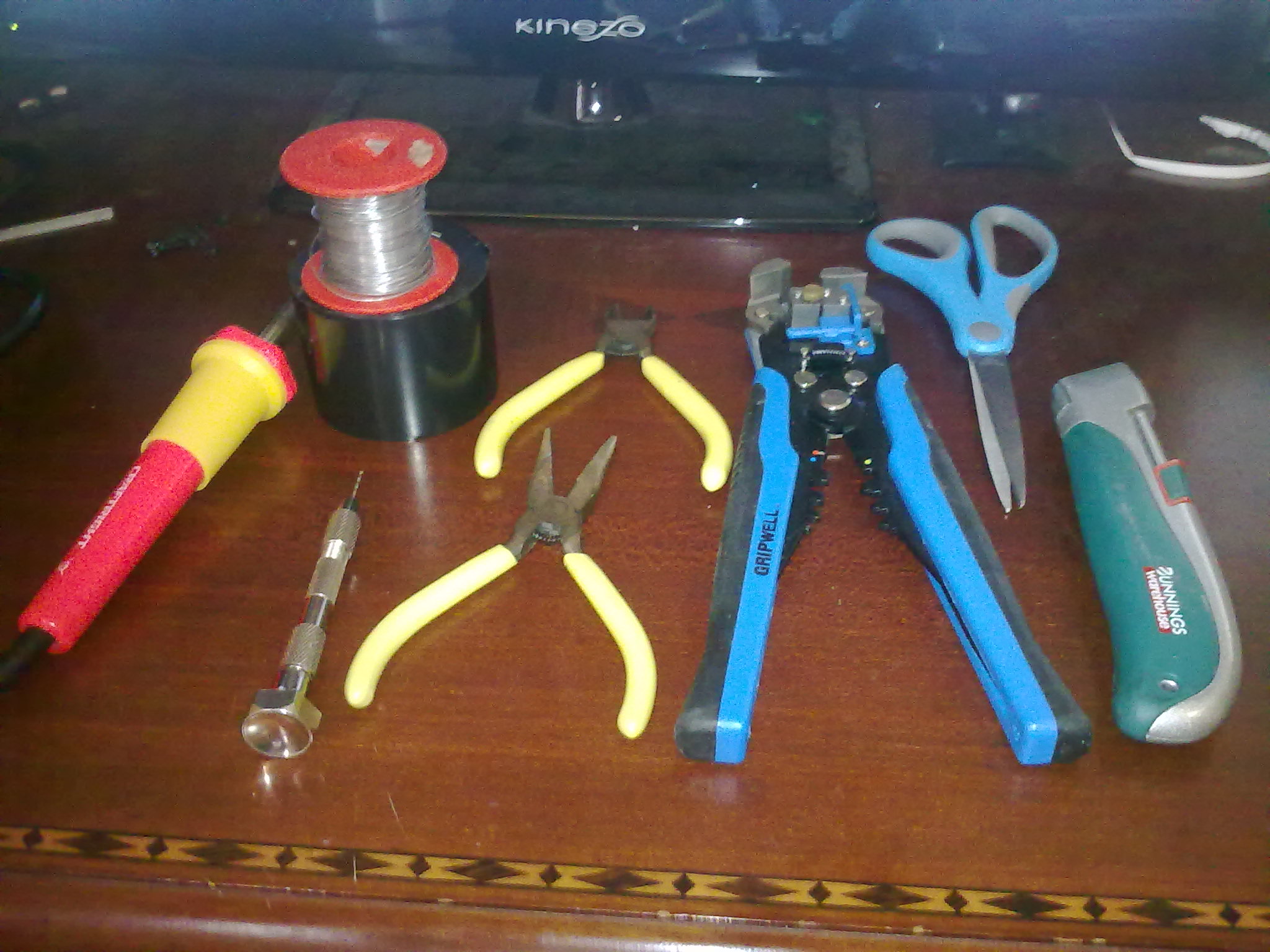(4)toolsMaterials.jpg
