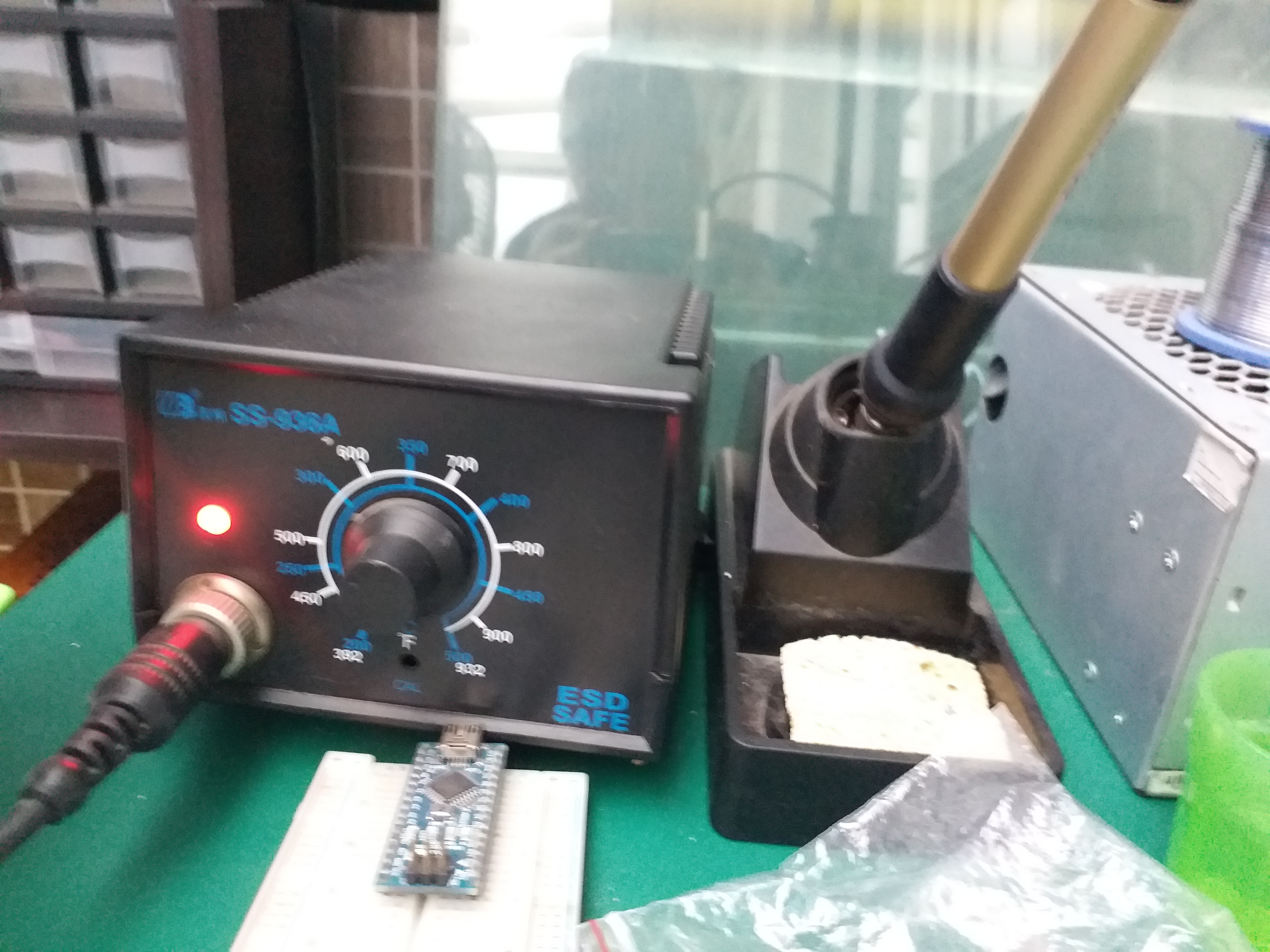 0 soldering station.jpg