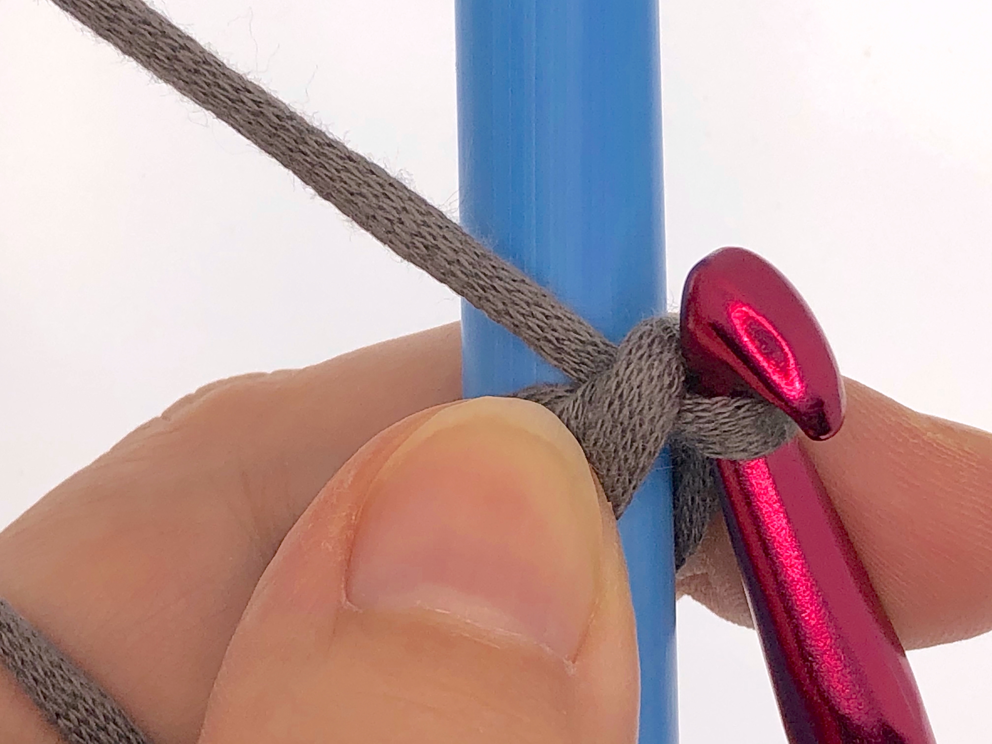 01.slip.stitch.into.ring.jpg