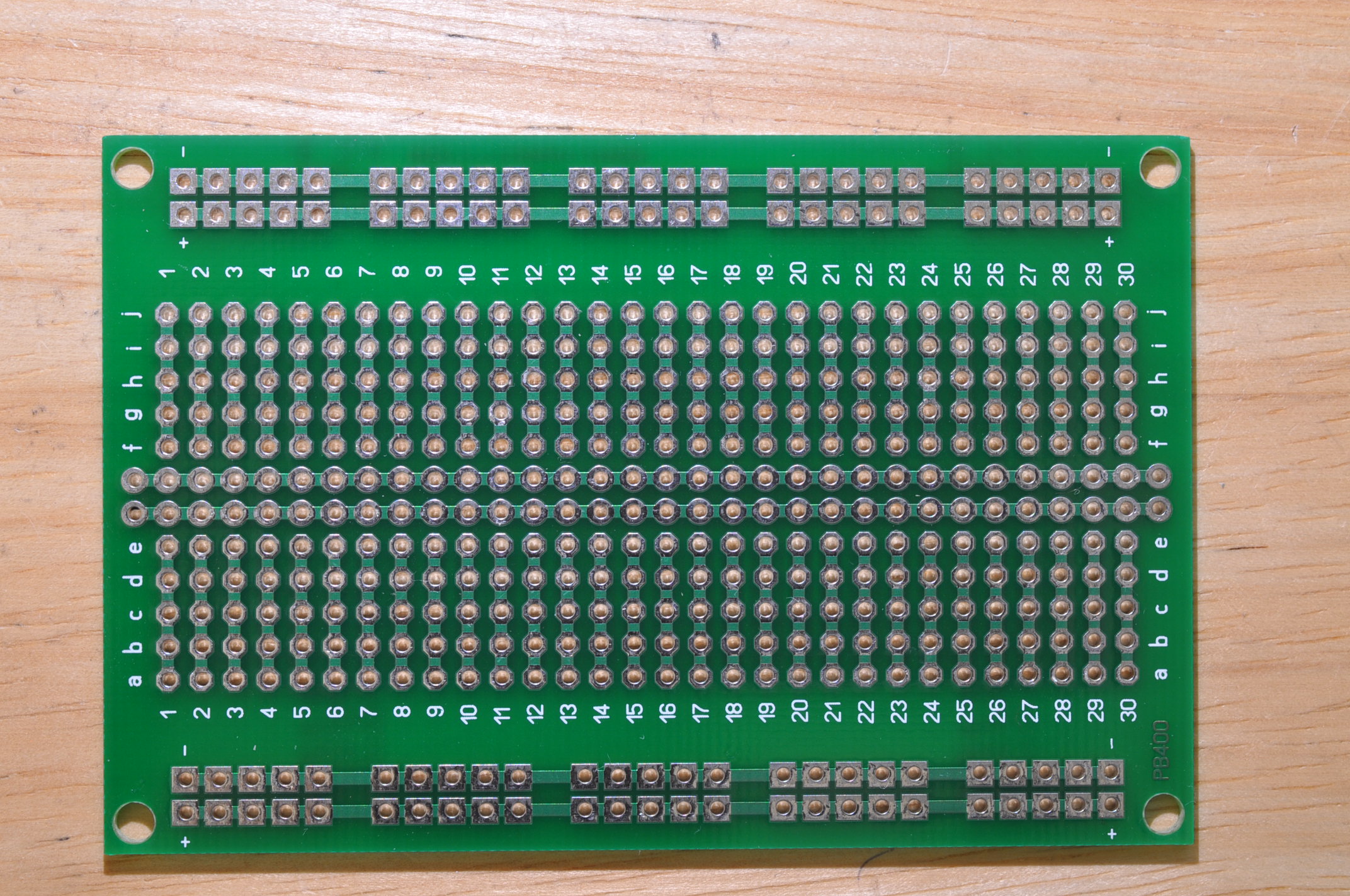 02-blank-protoboard.JPG