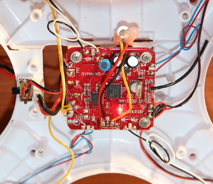 02-quadcopter-repair-receiver-board.JPG