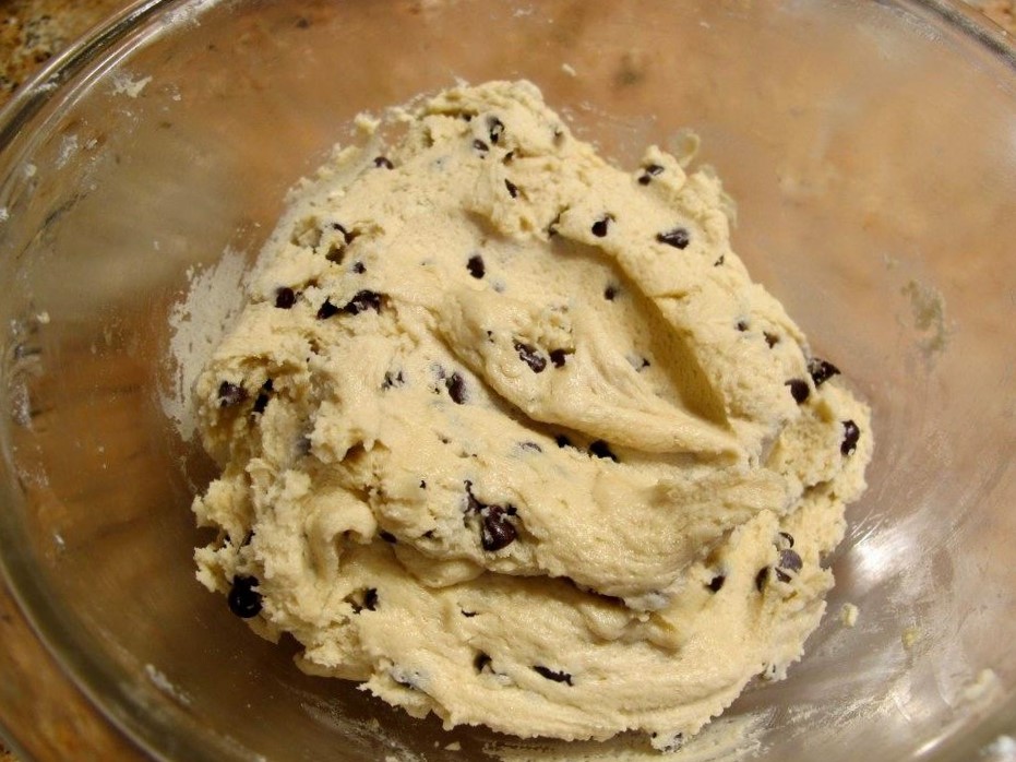 02Eggless-Chocolate-Chip-Cookie-Dough.jpg