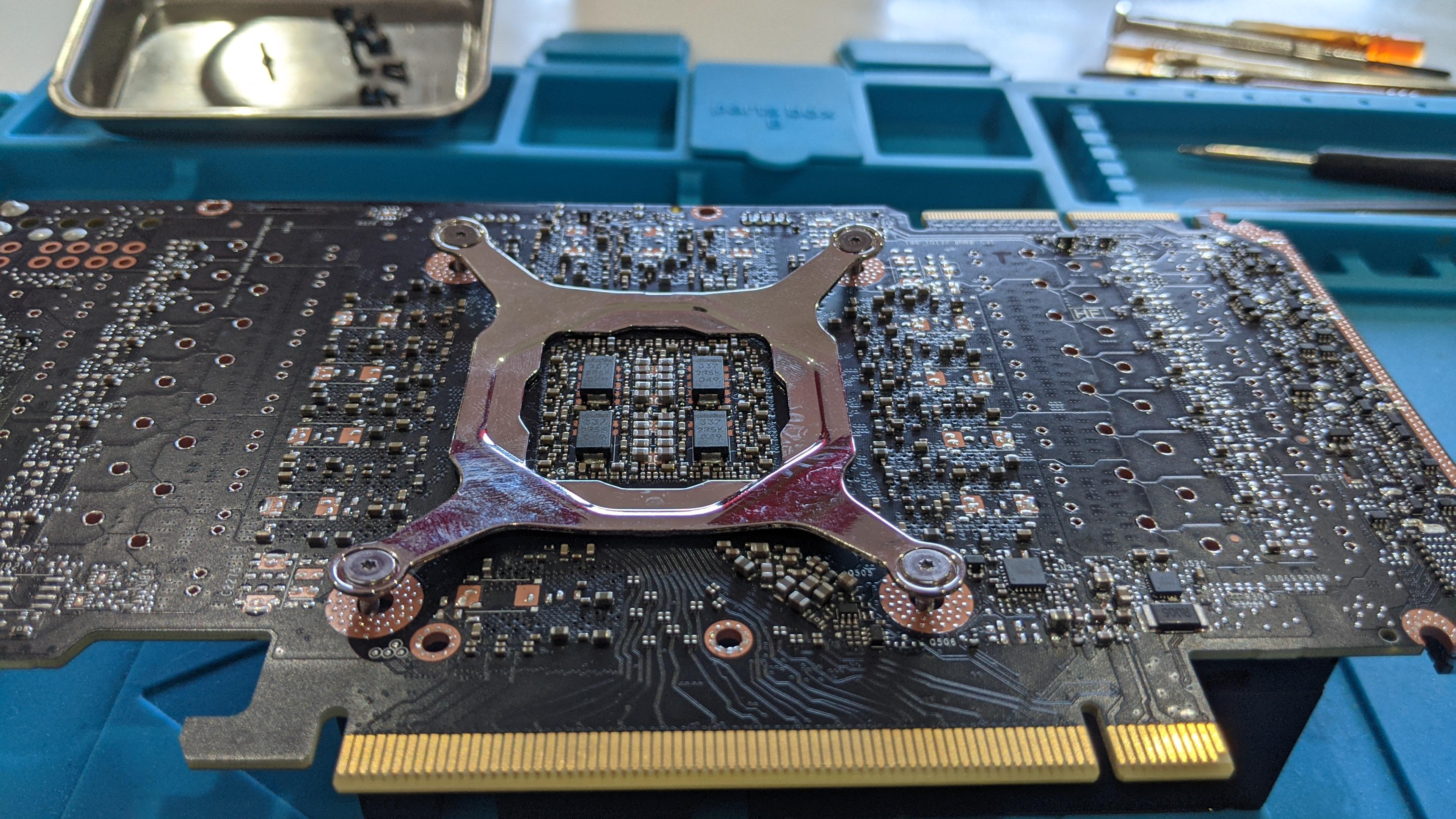 039 - Heatsink Backplate Removal.jpg