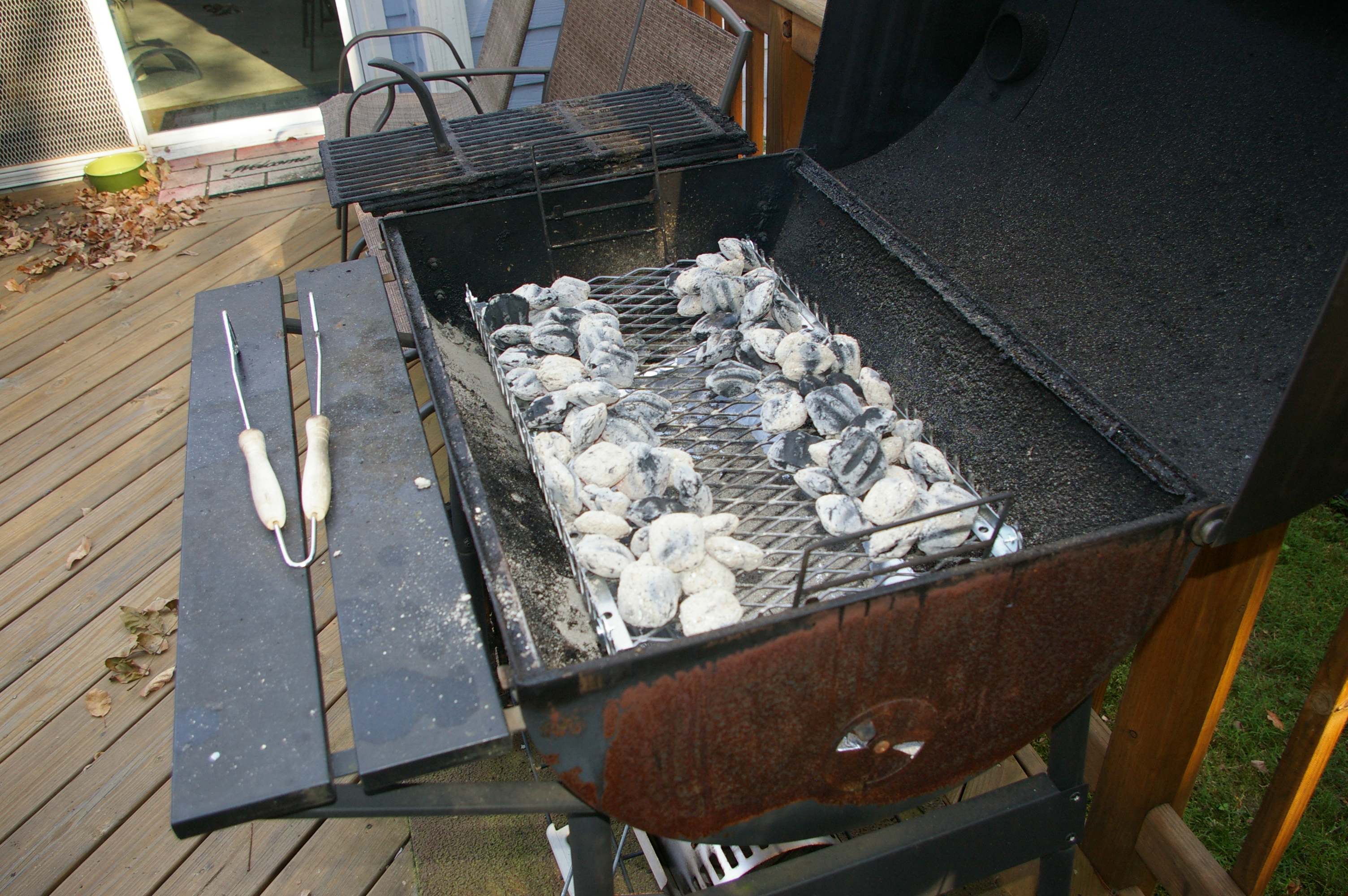 04 03 Installed tray 2 - first fire coals.JPG