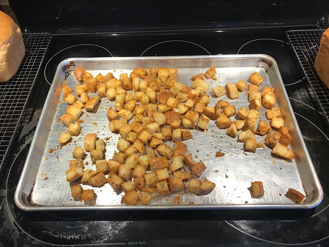 05_BAKE_Croutons.JPG