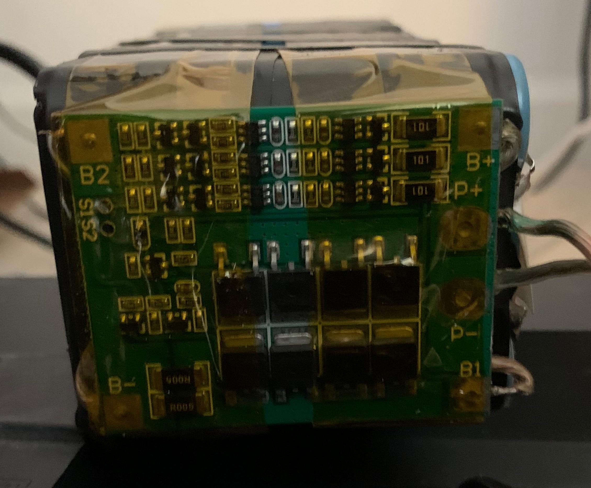 09.BMS Soldered.jpg