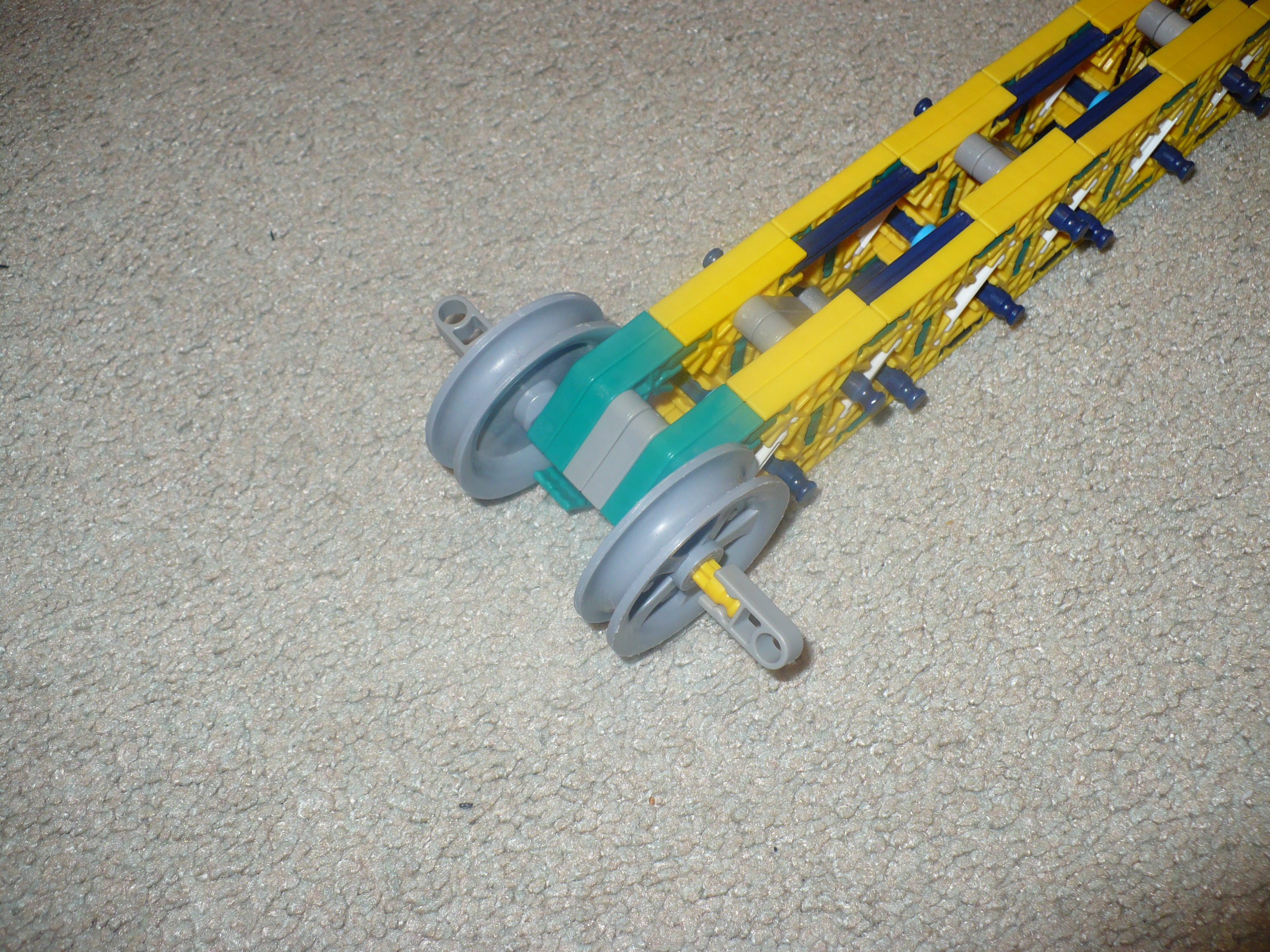 090601L42-KnexGun.JPG