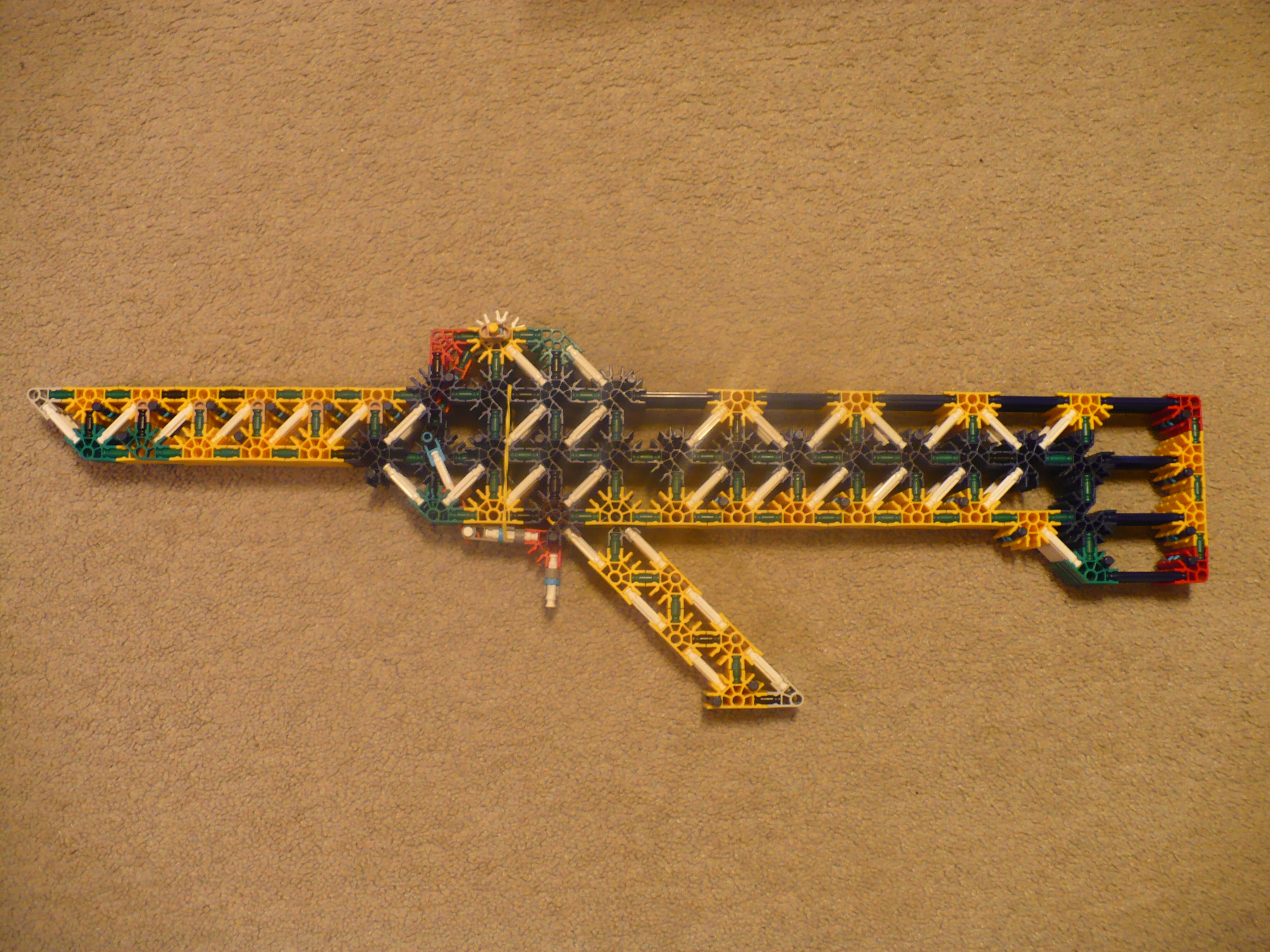 090602L01-KnexGun.JPG