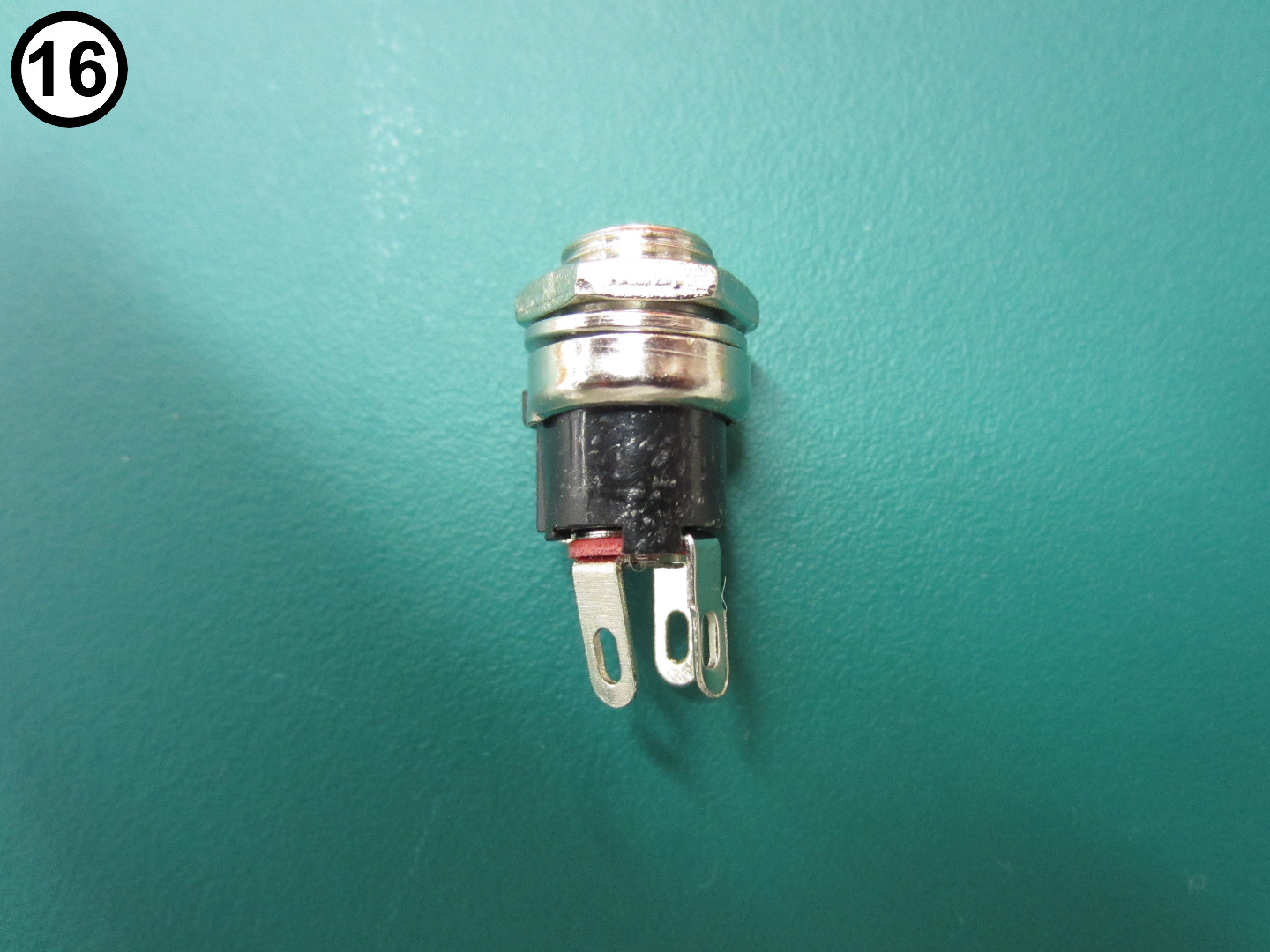 1 - 16 - Circuit Board - DC Power Jack.JPG