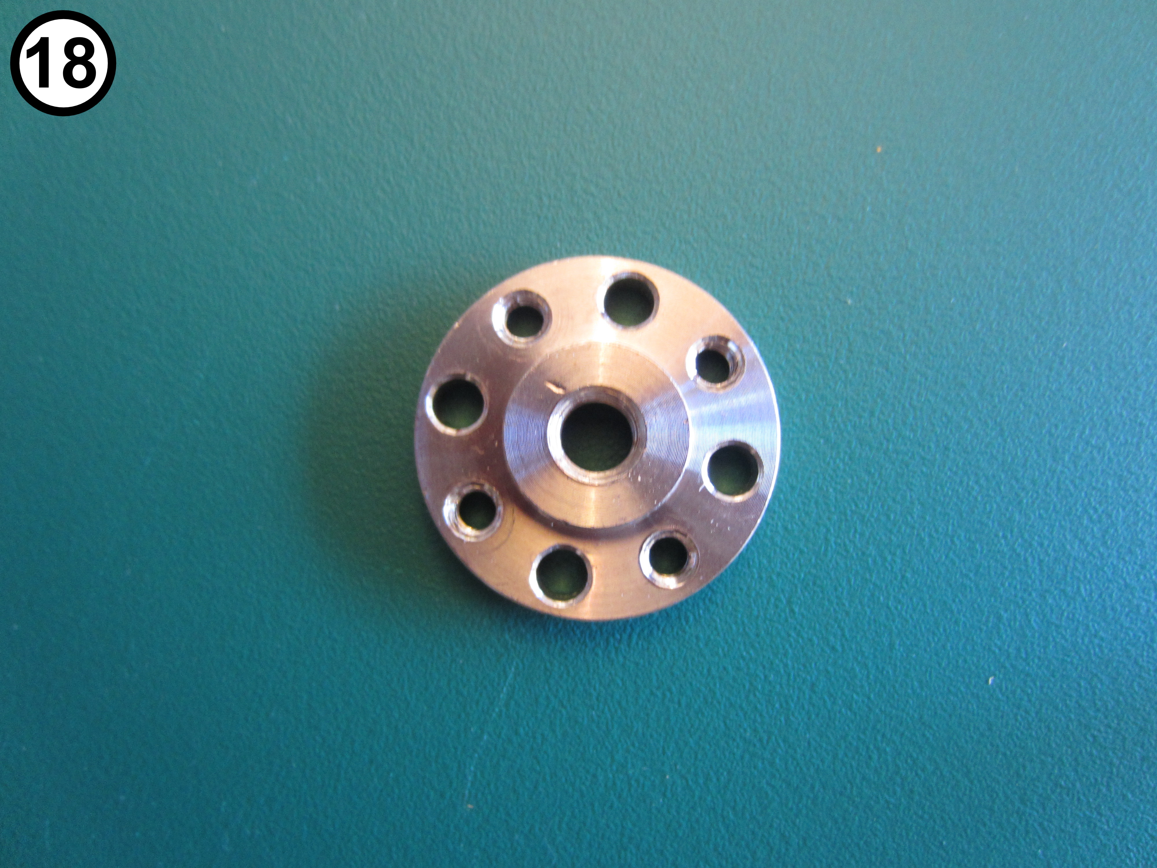 1 - 18 - Bottom Panel - Round Screw Plate.JPG