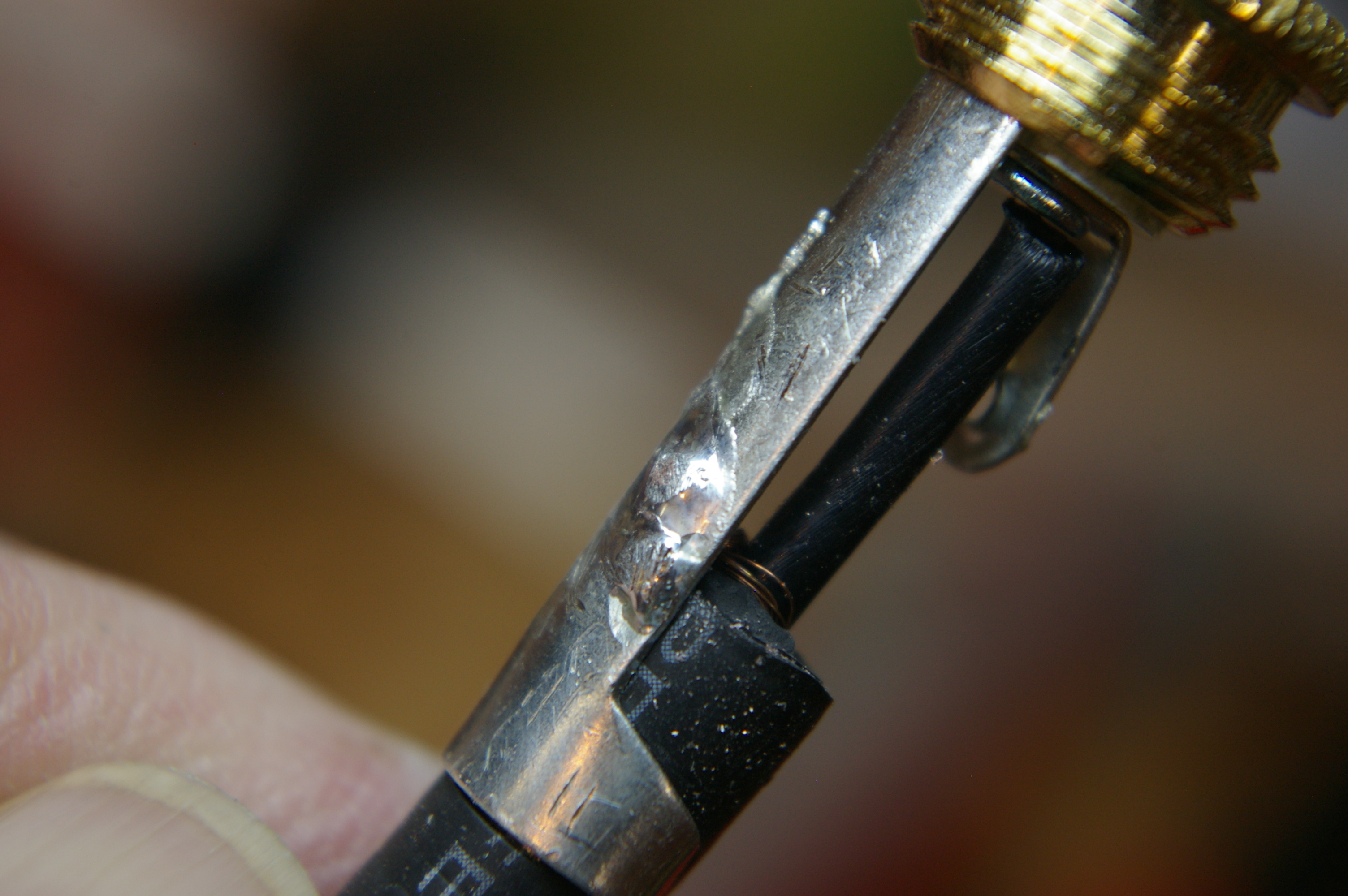 1 Broken Cable - 16 Shielding wire snipped and filed down.jpg