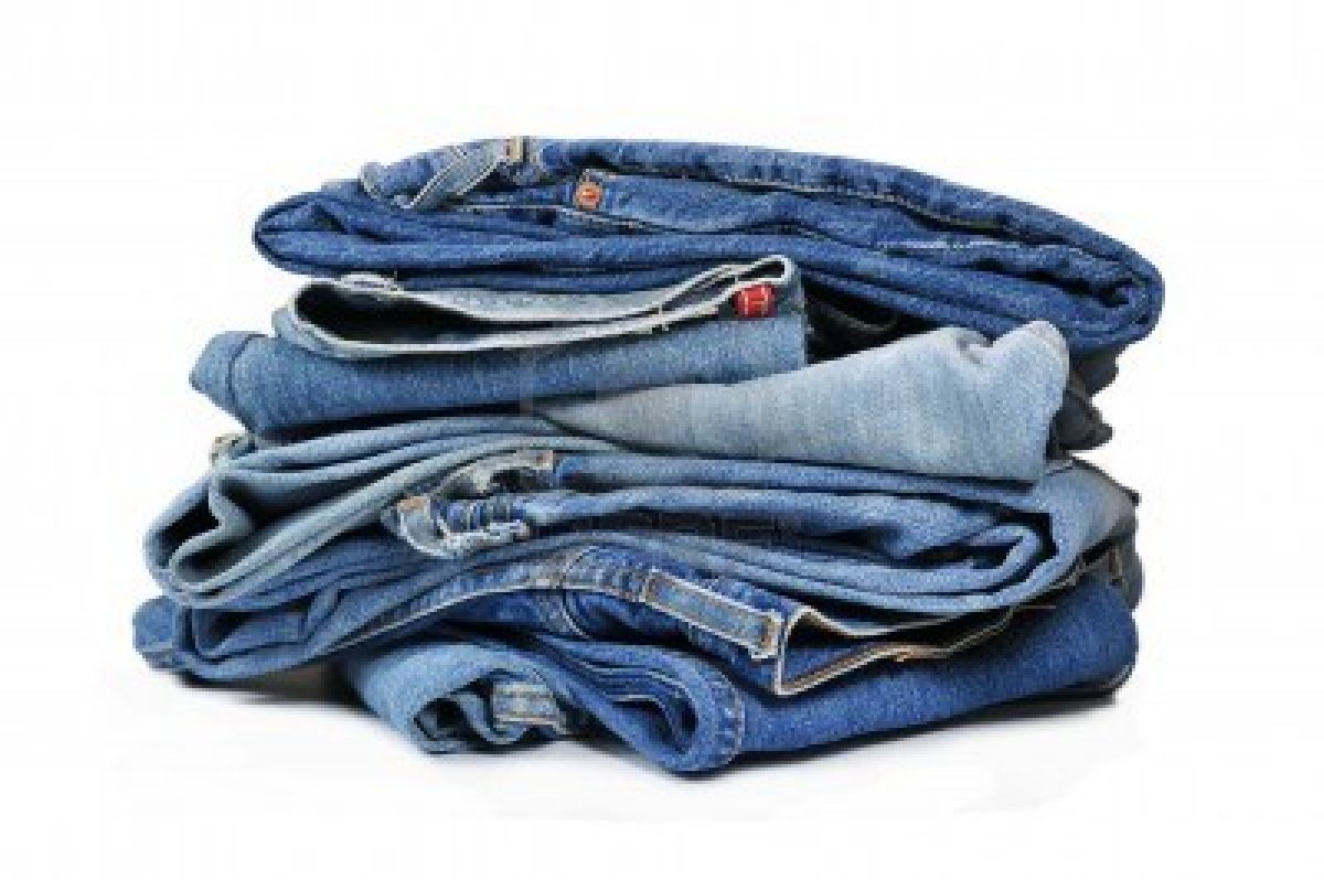 10326929-stack-of-folded-blue-jeans-isolated-on-white.jpg