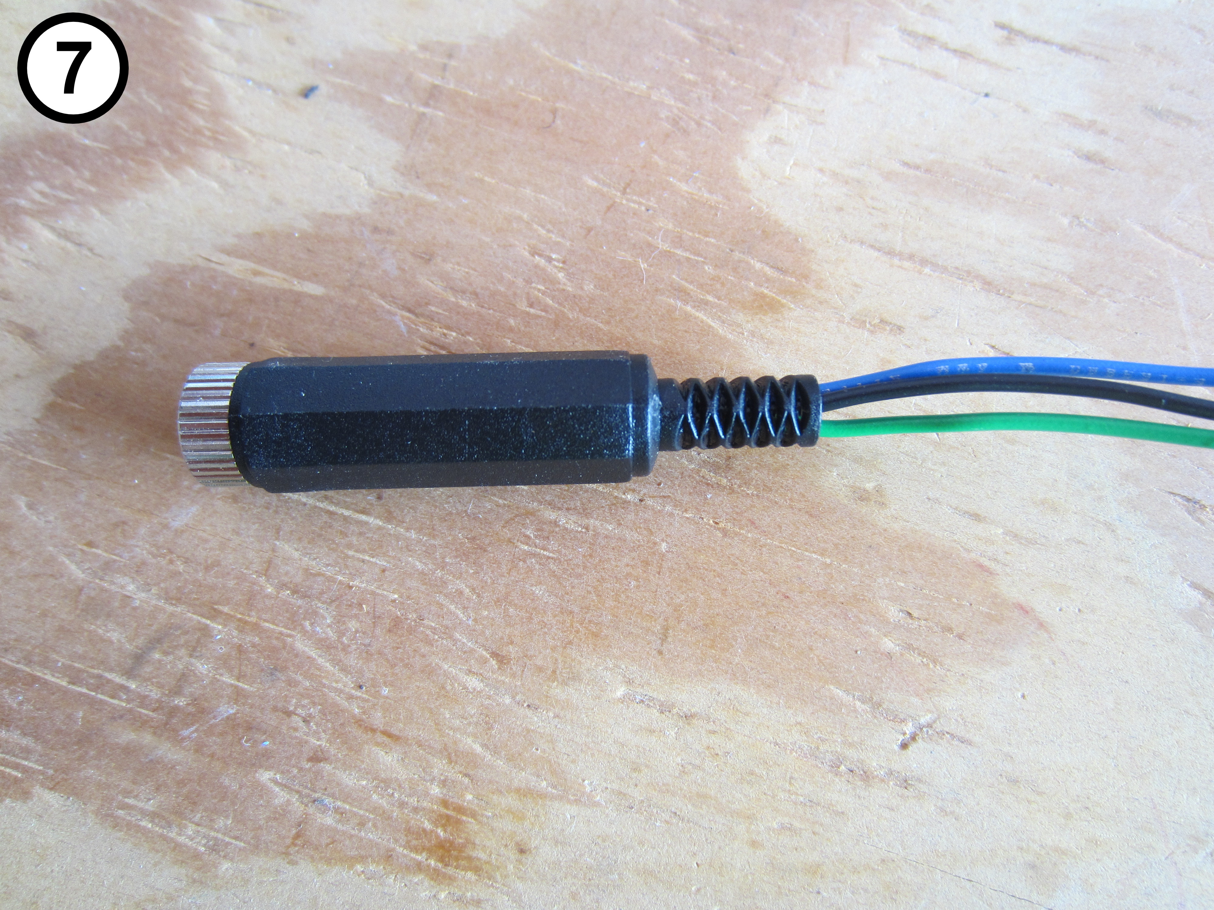 11 - 7 - Audio Plug Cover.JPG