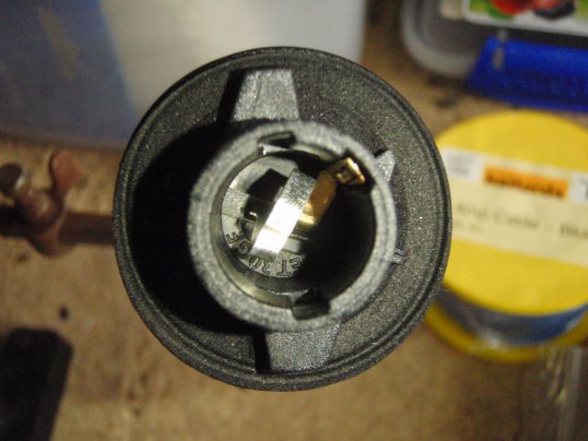 12 - bulb connector.JPG