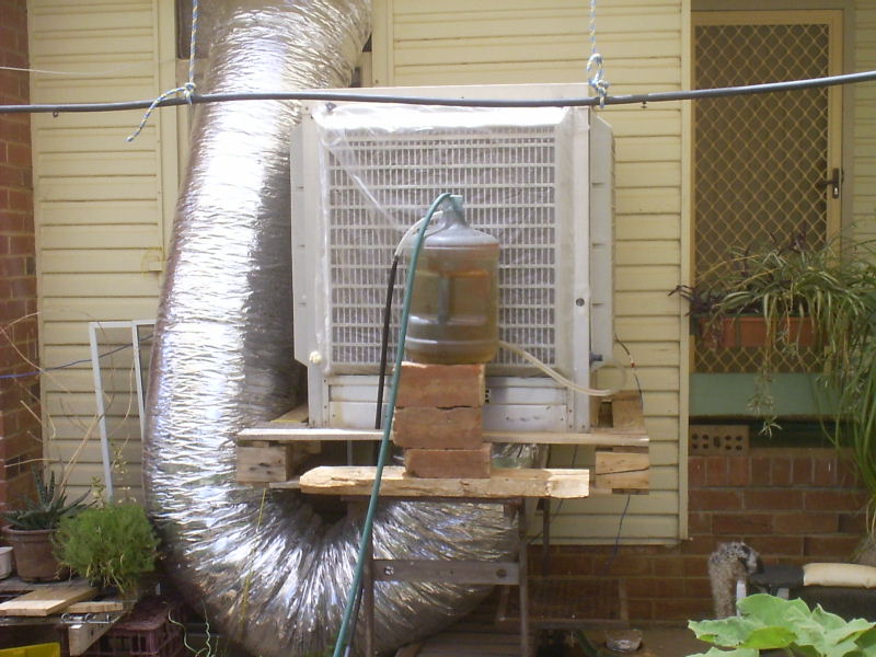 12 Volt Evaporative air cooler..JPG