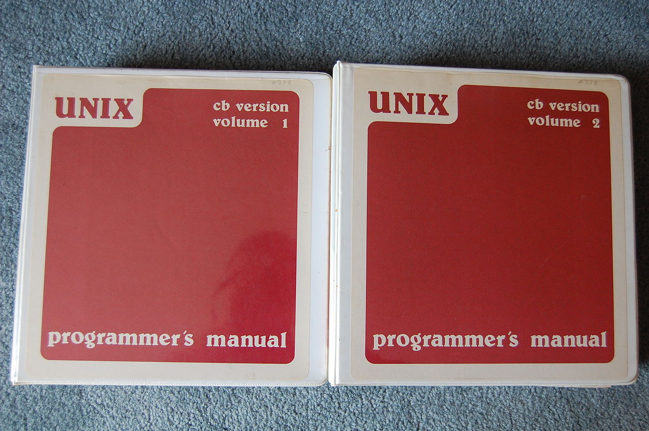 1280px-CB_Unix_Manuals.jpg