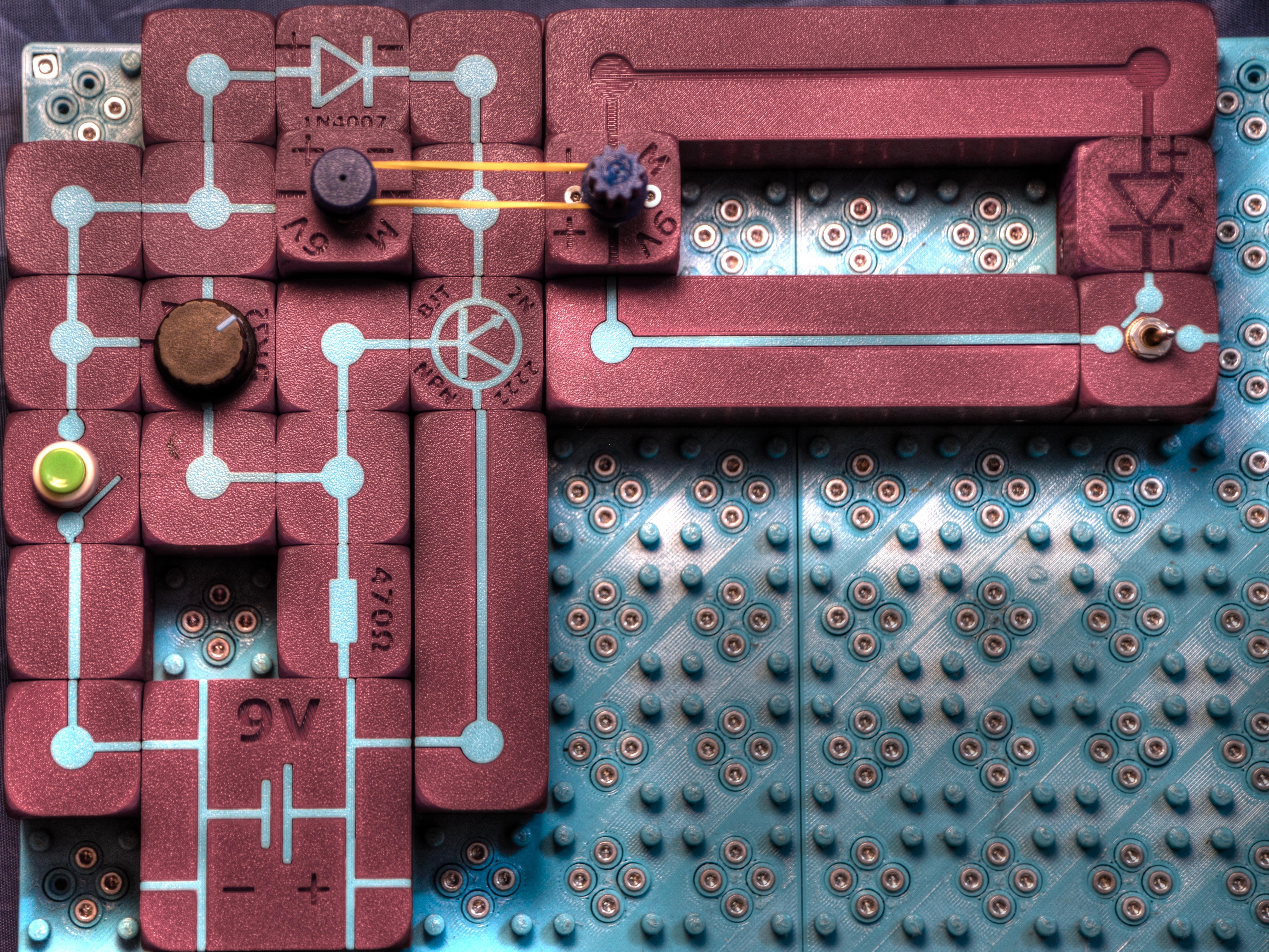 16.Generating electricity with a DC motor.JPG