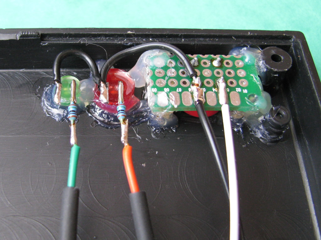 16_LED_soldering_wires.jpg
