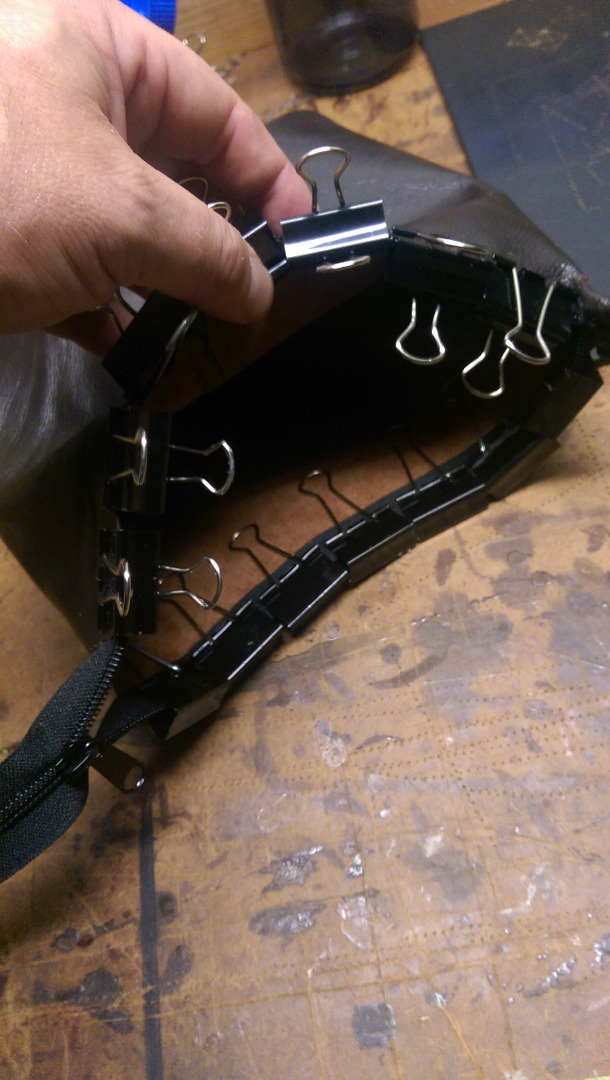 17 gluing the zipper2.jpg