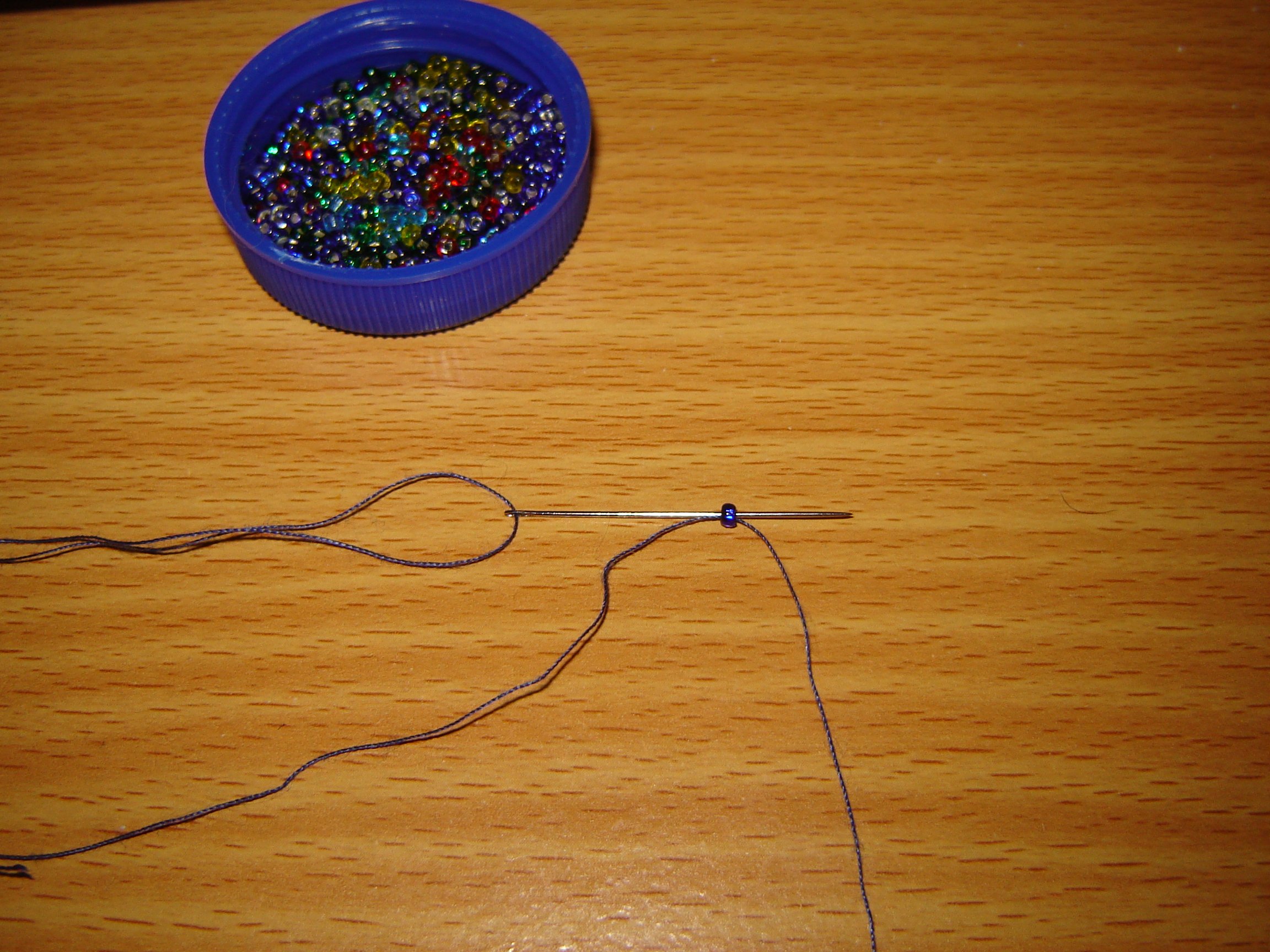 1beadneedle2.jpg