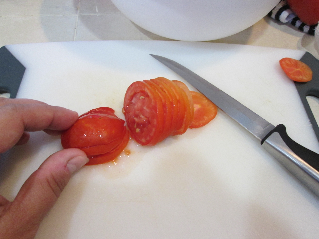 2 Cut Tomatos (2).jpg