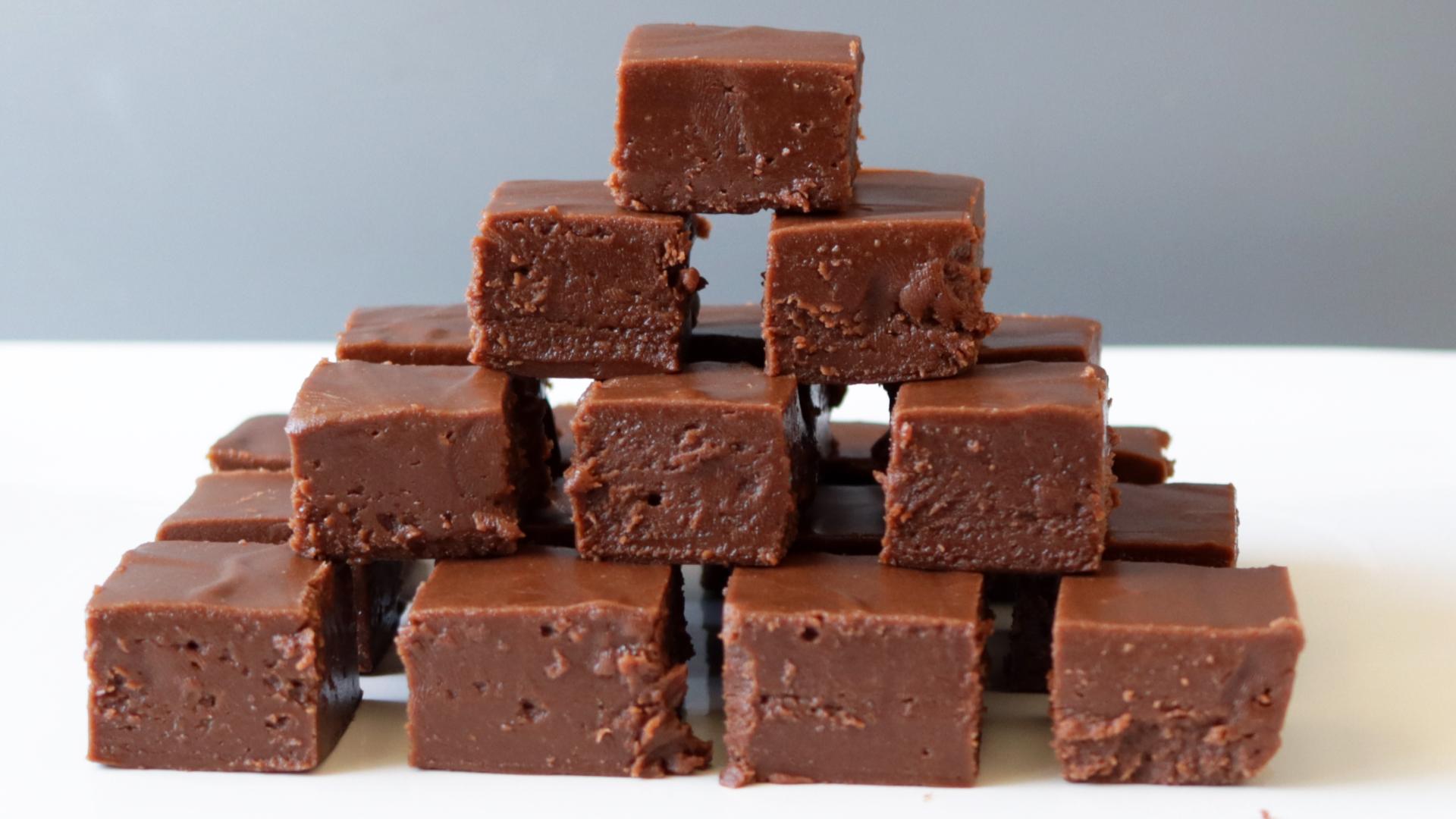 2 Ingredient Fudge | Easy Chocolate Peanut Butter Fudge Recipe.jpg