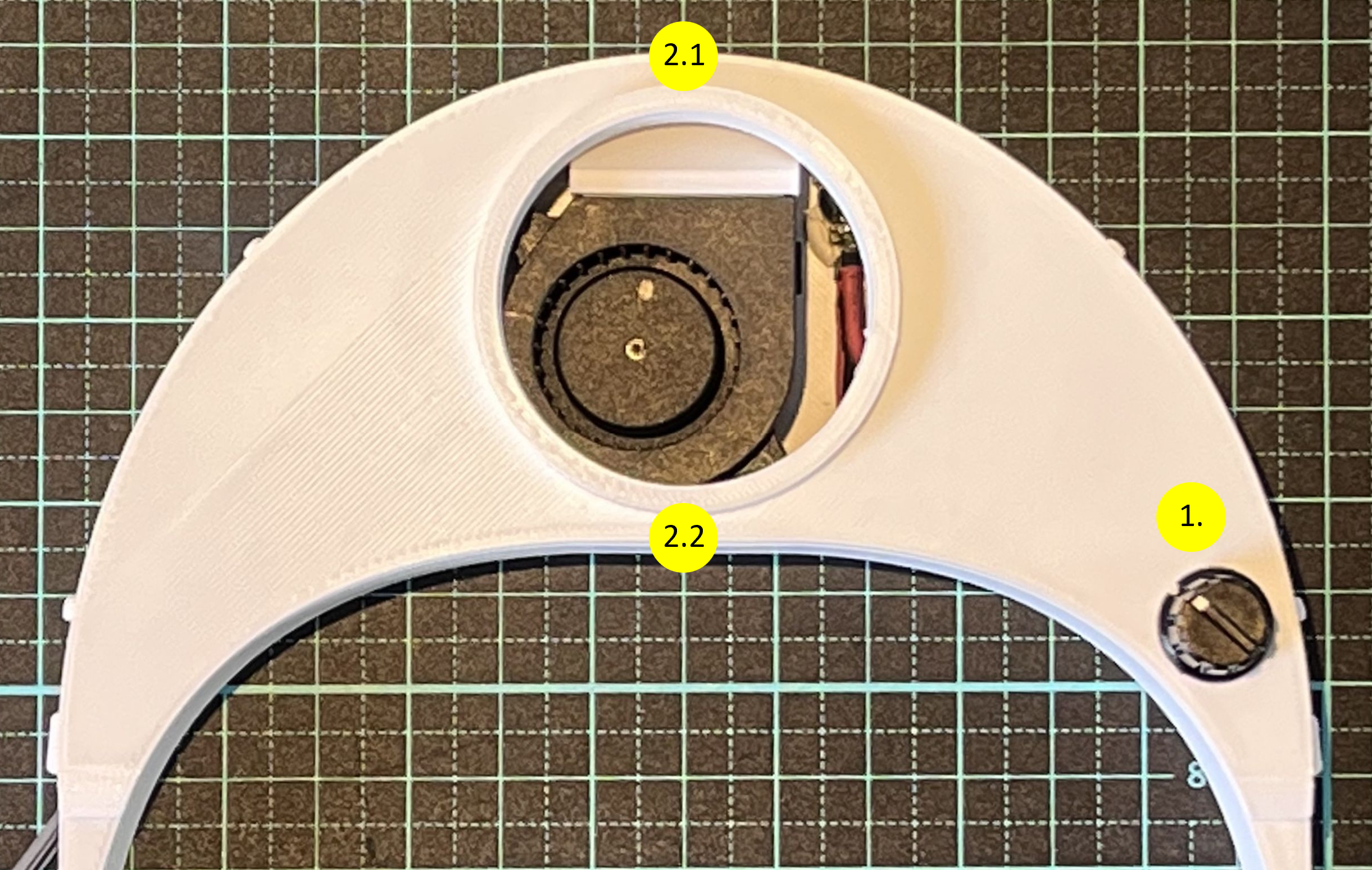 2.7 Close Lid - Labelled.png