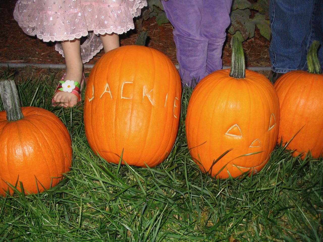 2007-11-10 Jackies Birthday-Pumpkins-Soccer 100.jpg