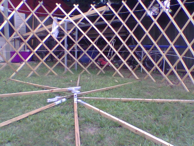 22-layout large timbers in approx positions inside yurt.jpg