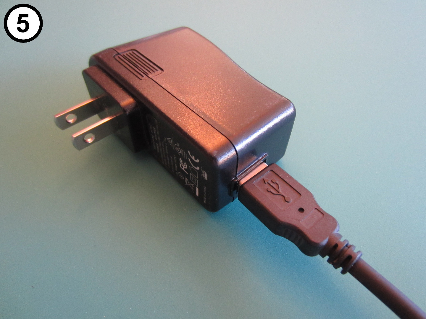 23 - 5 - Plug in USB Power.JPG