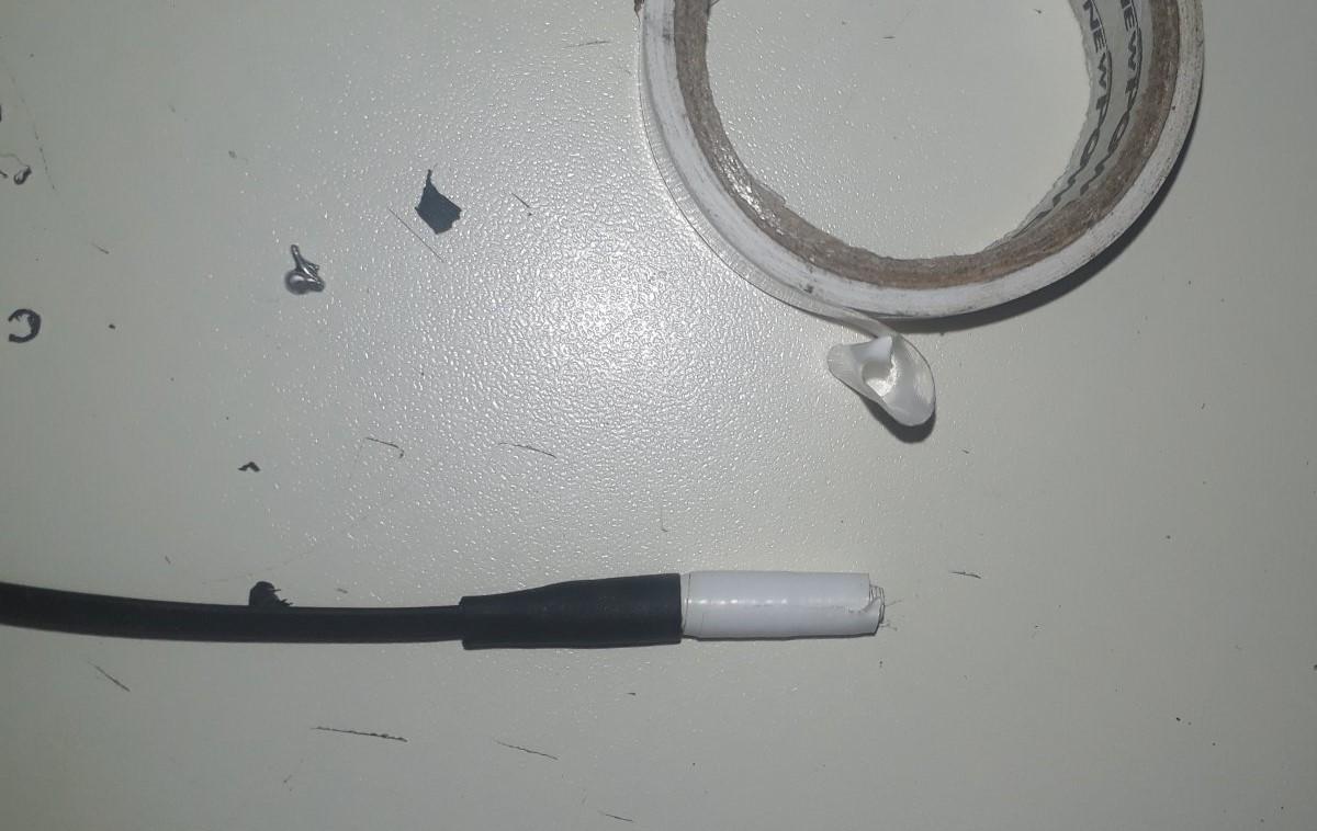 24_white insulating tape.jpg