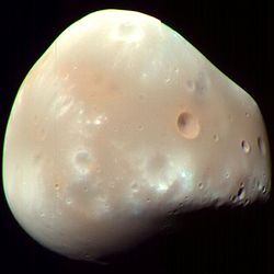 250px-Deimos-MRO.jpg